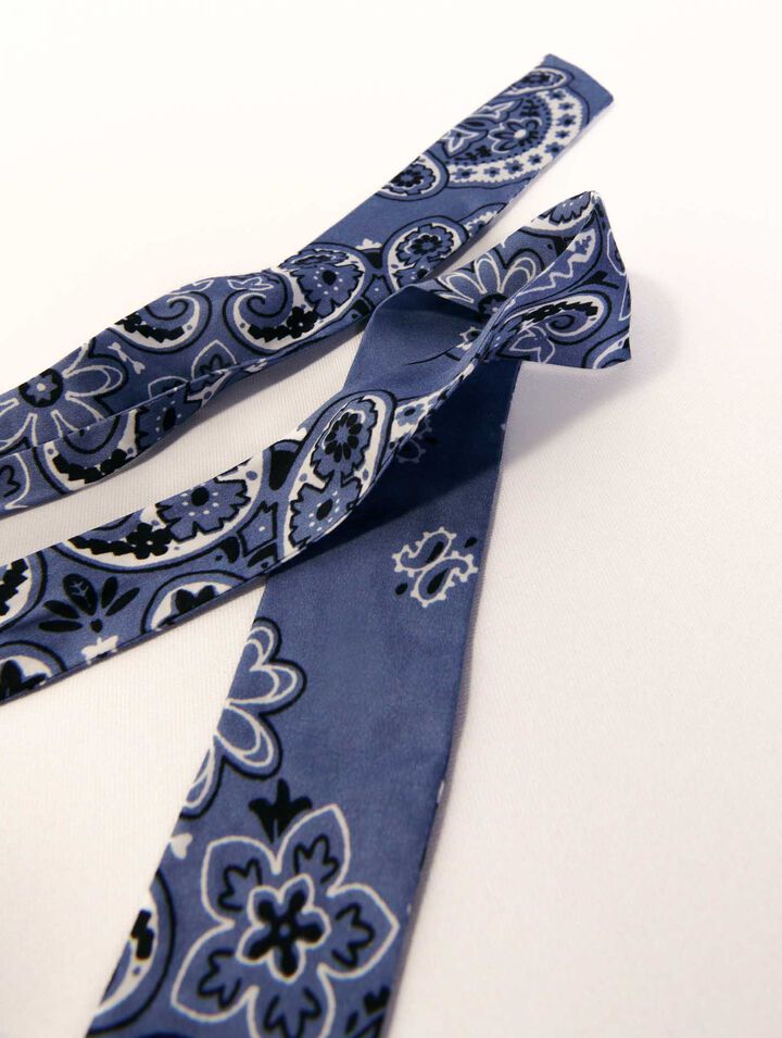 Chouchou avec foulard ruban imprimé