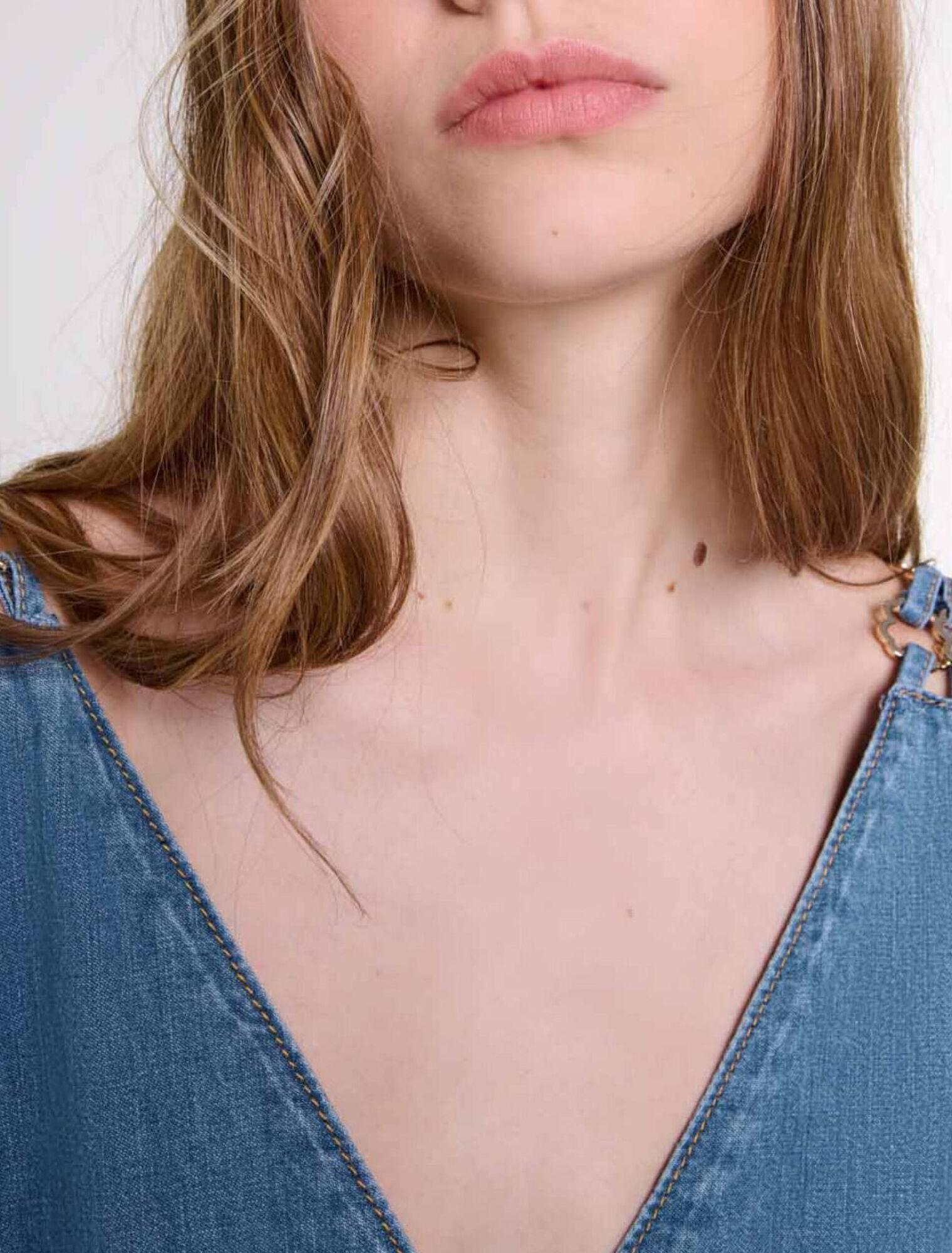 Robe longue ajour&eacute;e en denim