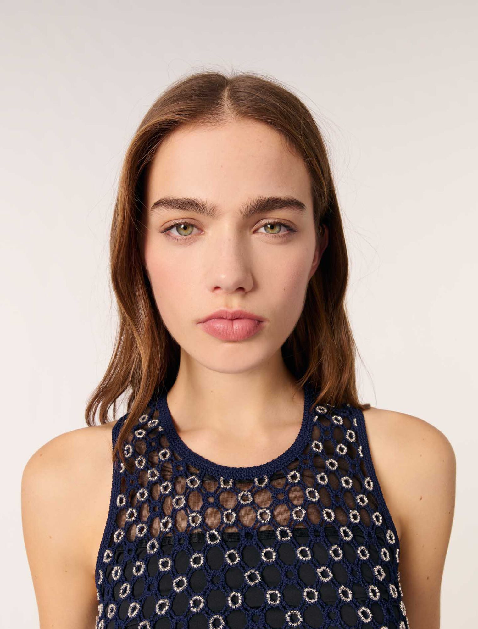 Robe longue en crochet avec perles