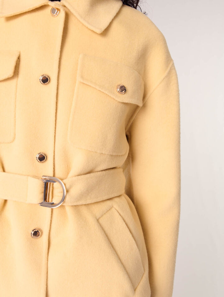 Manteau court double face ceinturé