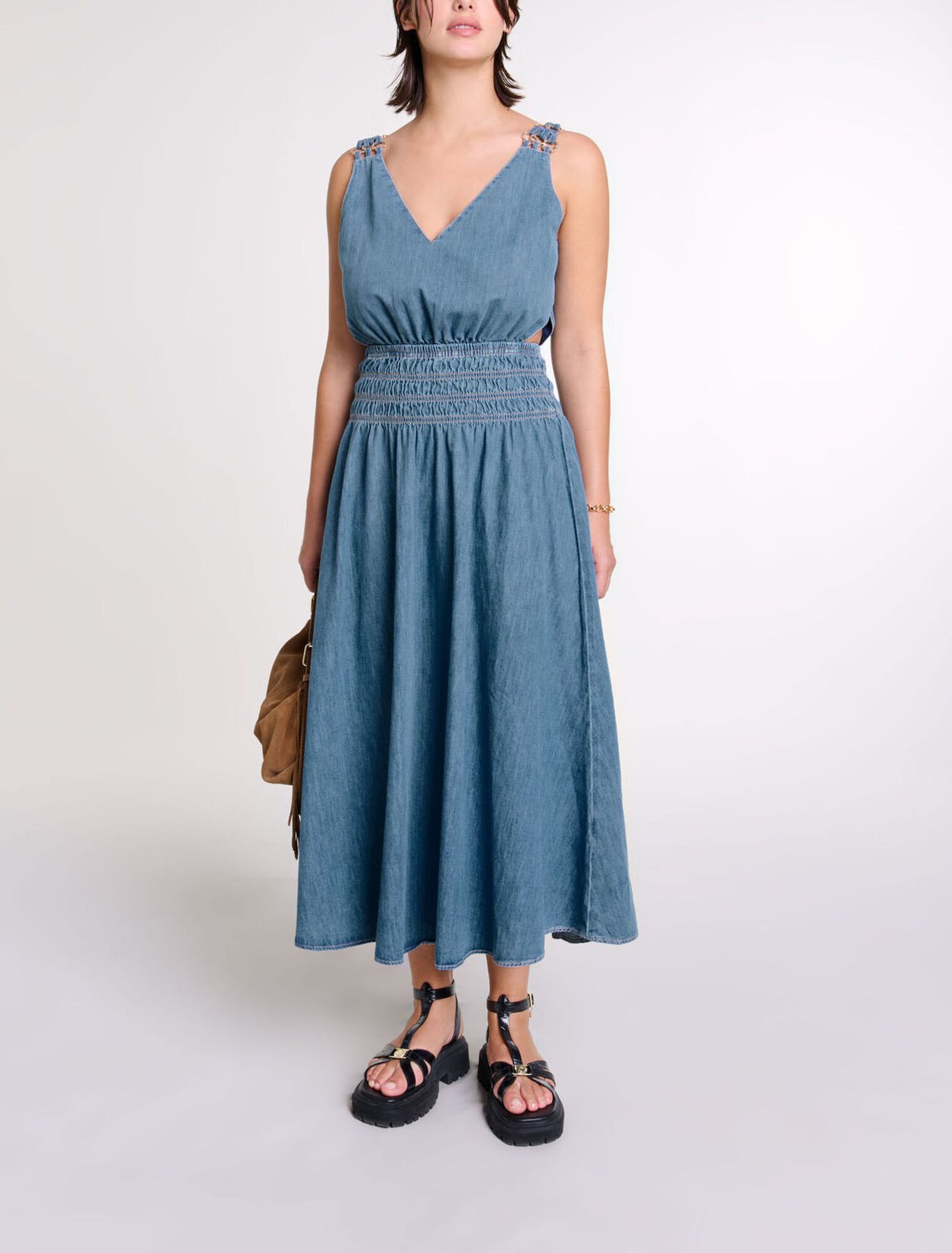 Robe longue ajour&eacute;e en denim