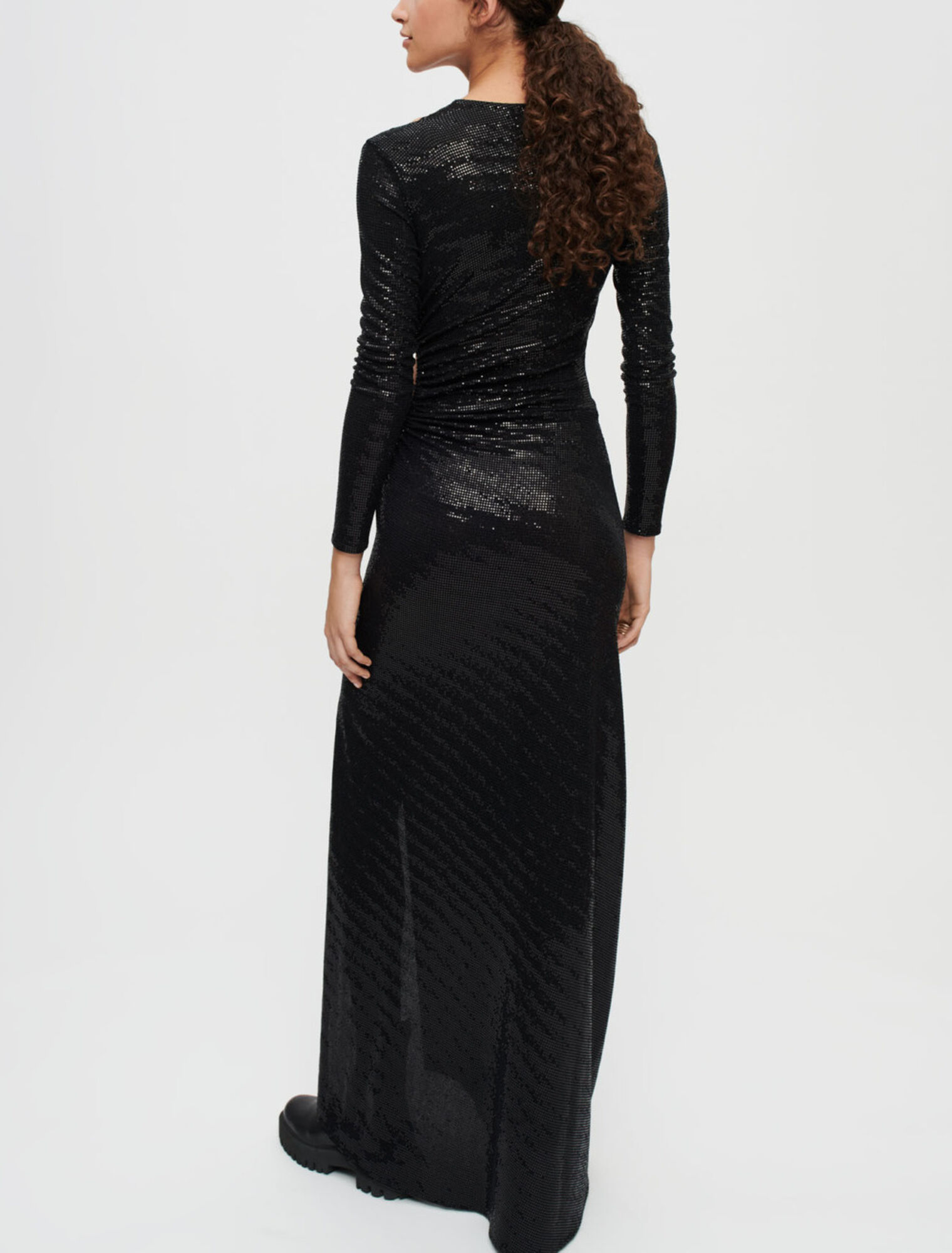Robe longue à paillettes noires