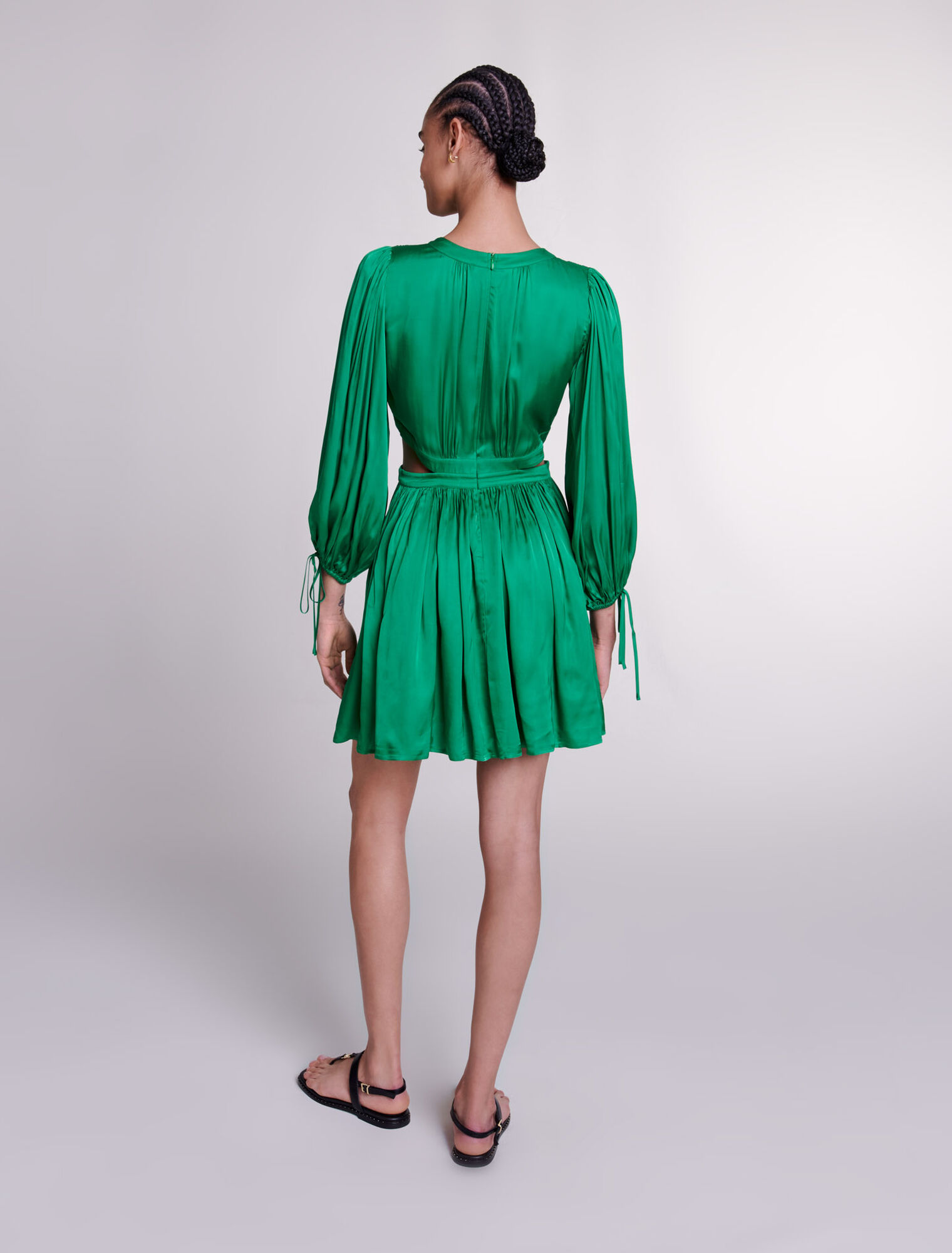 Robe courte satinée