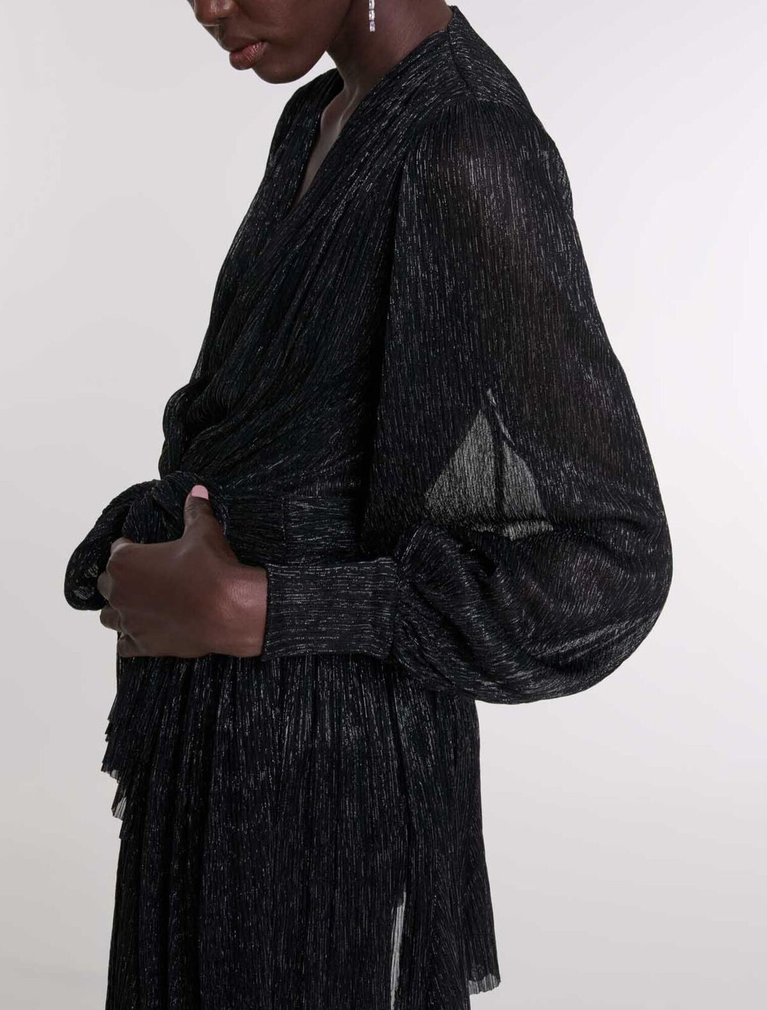 Short lam&eacute; dress