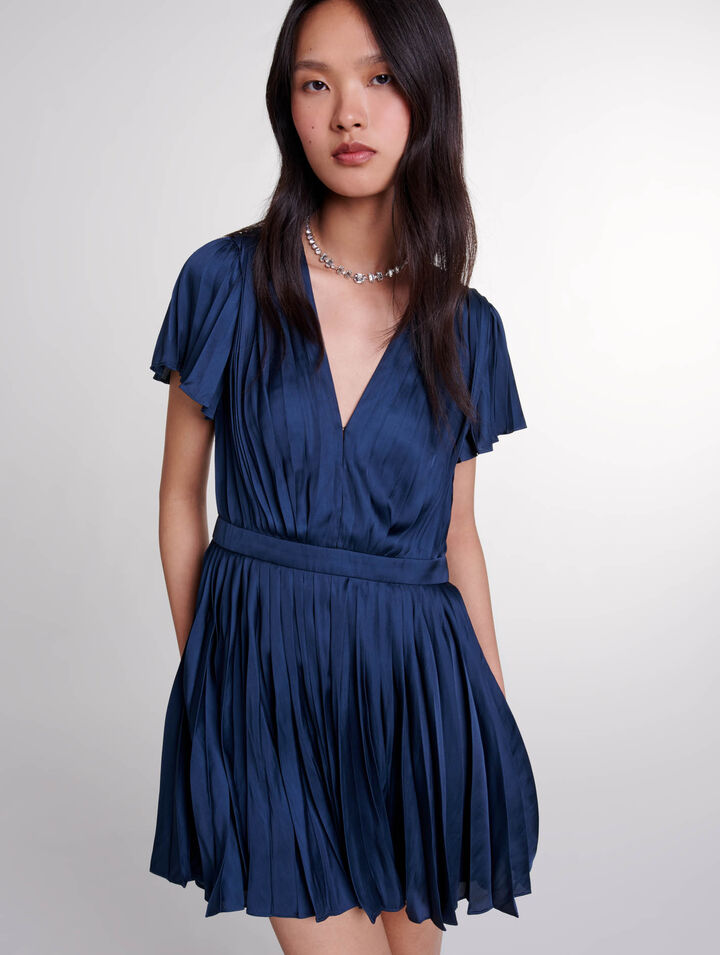 Robe courte plissée 