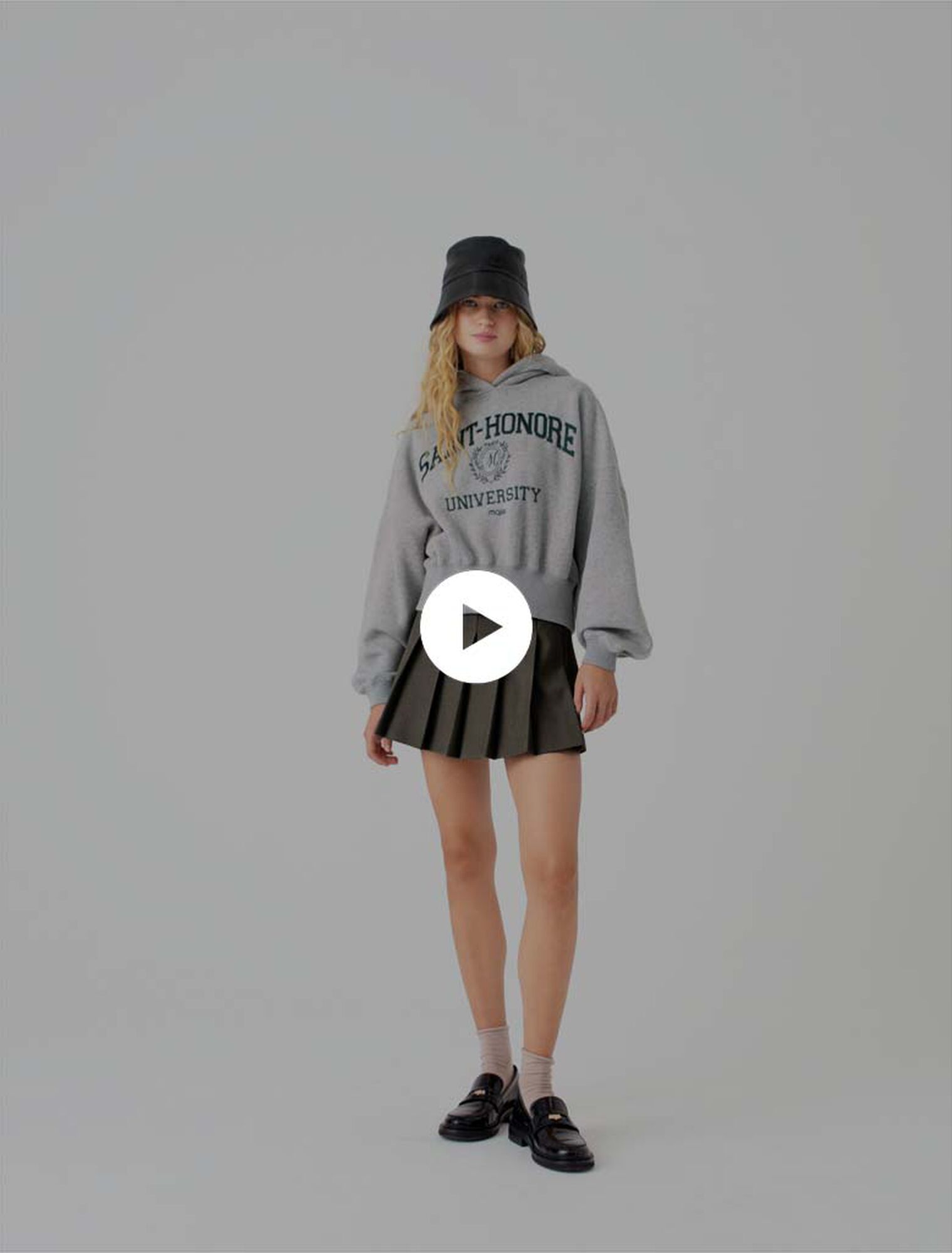 Sweatshirt &agrave; capuche