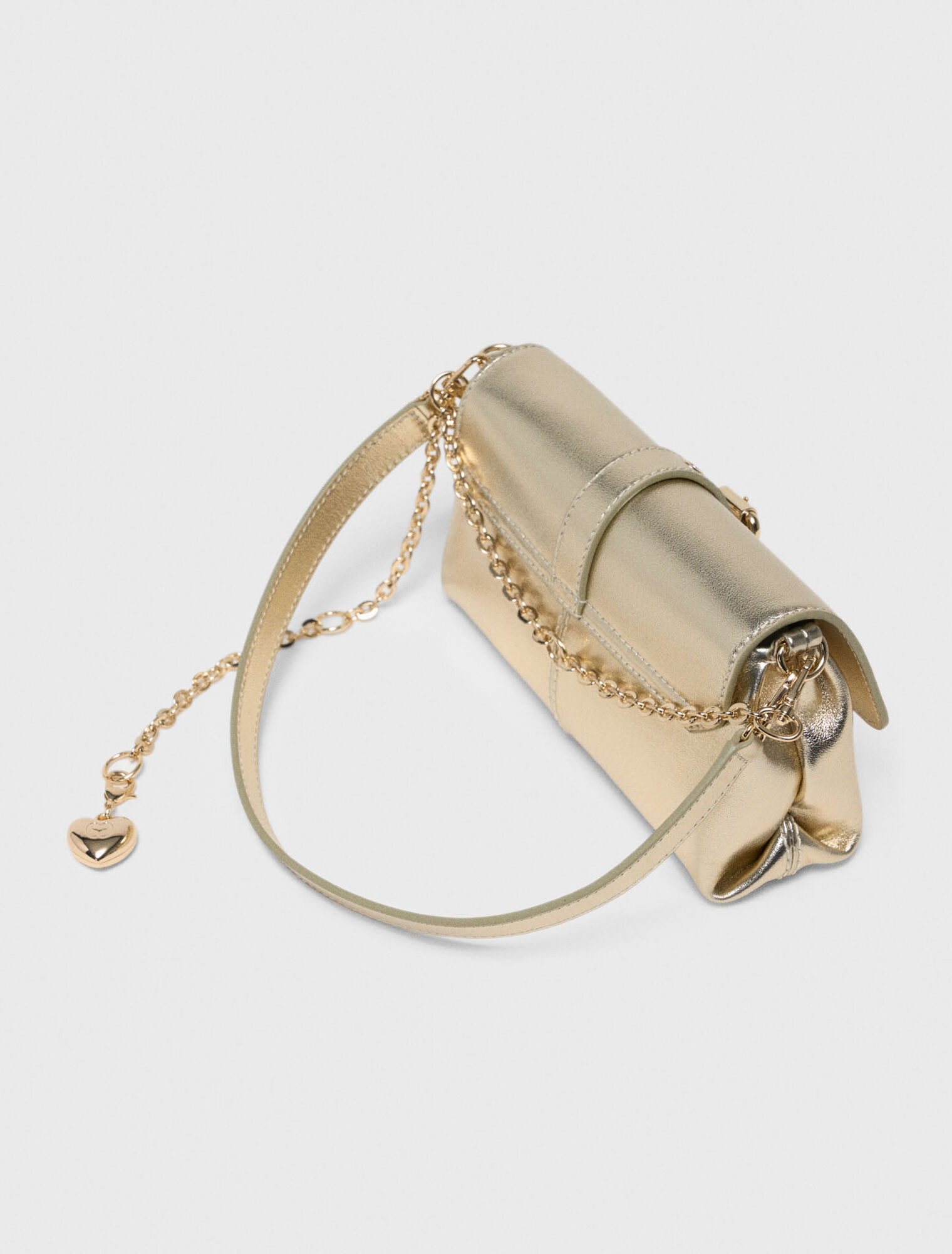 Miss M walk m&eacute;talis&eacute;