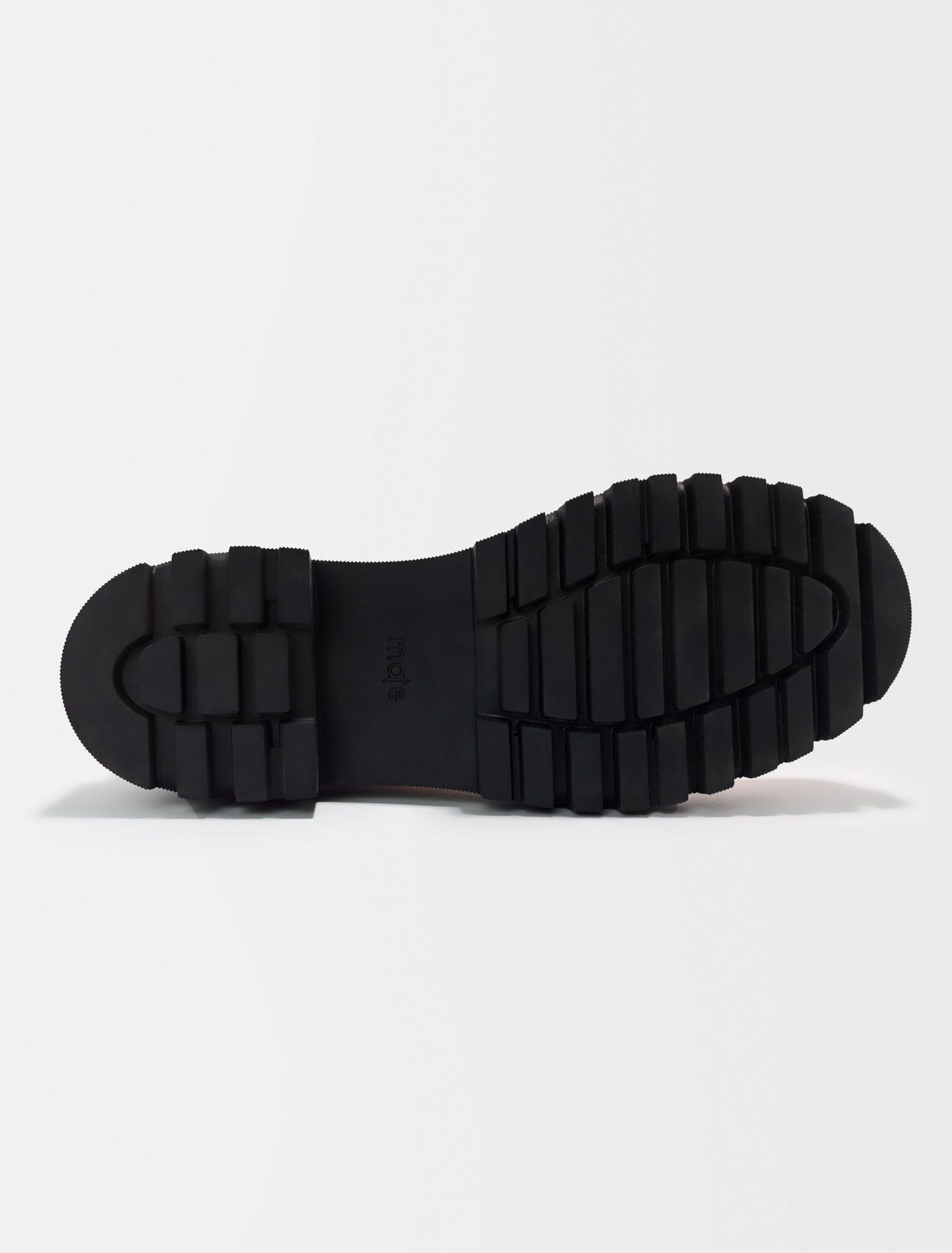 Platform Chelsea boots