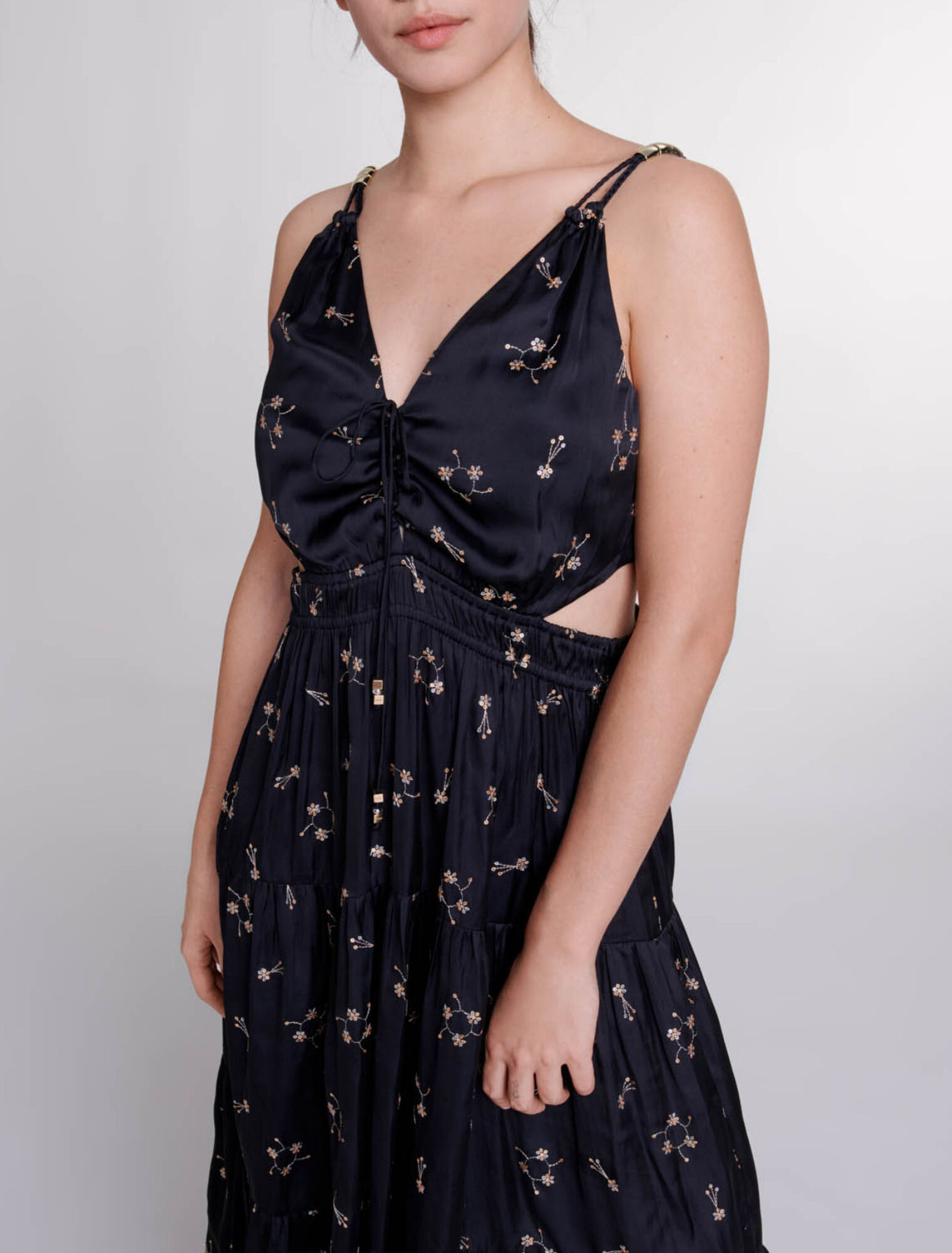 Robe longue brodée à sequins