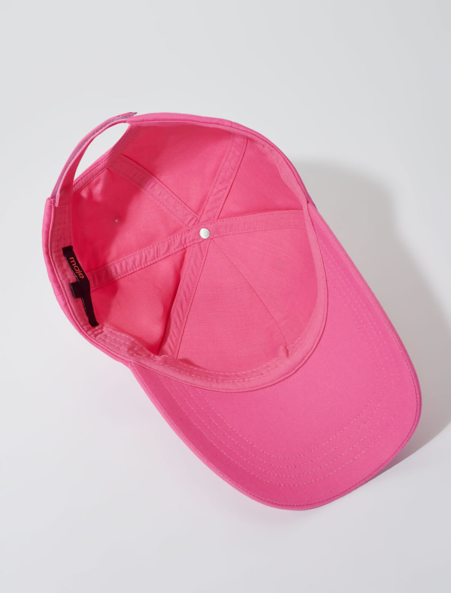 Clover cap