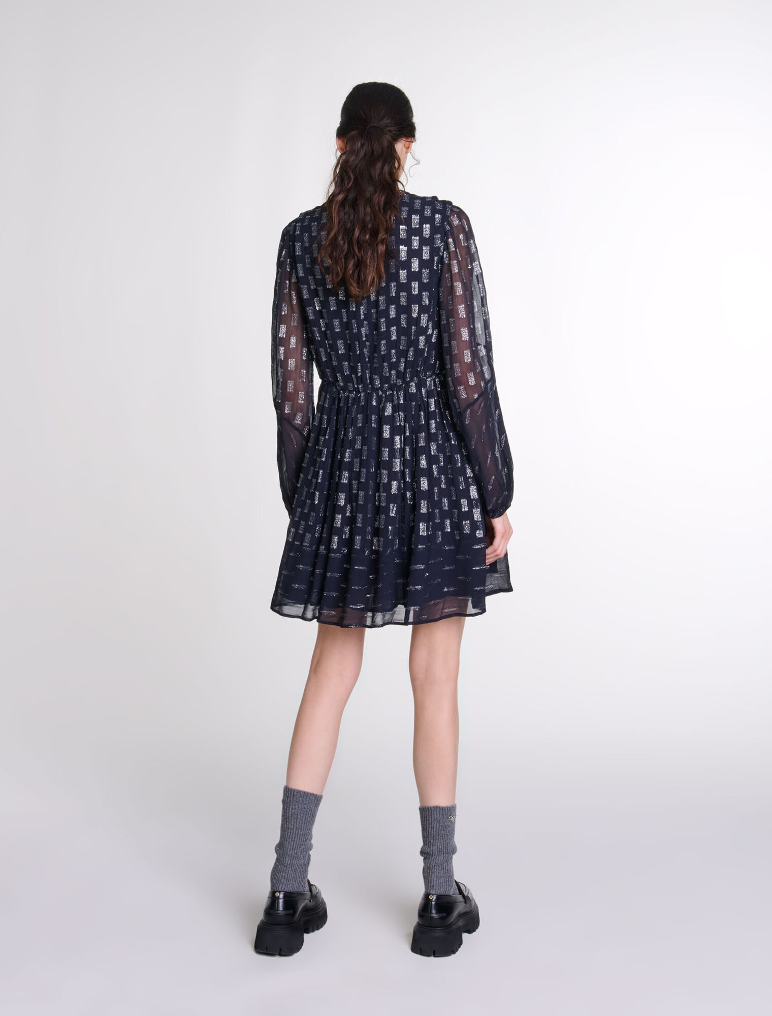 Robe courte plissée à imprimé fleurs