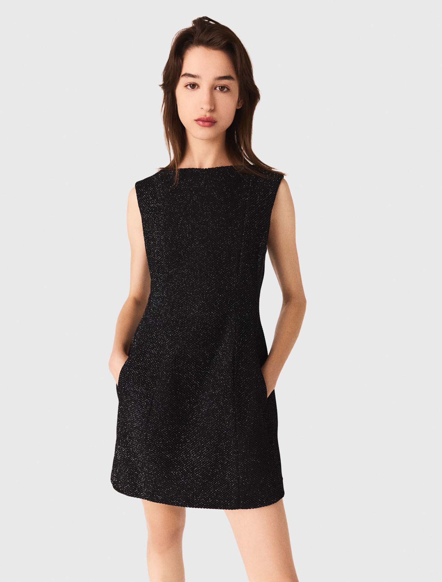 Robe courte évasée strassée