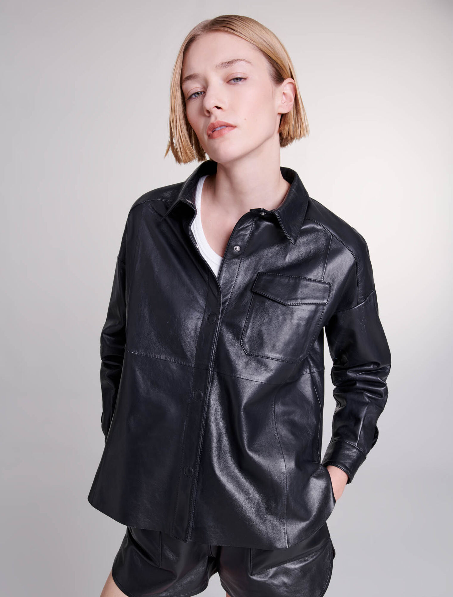 Chemise en cuir