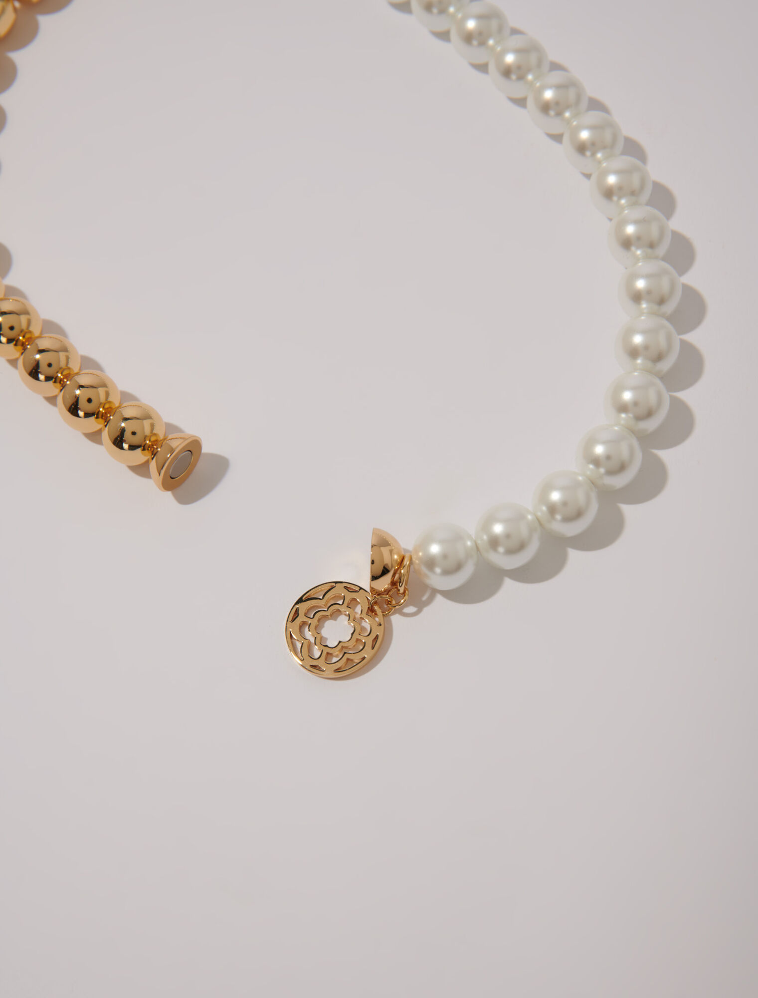 Mixed pearl choker necklace
