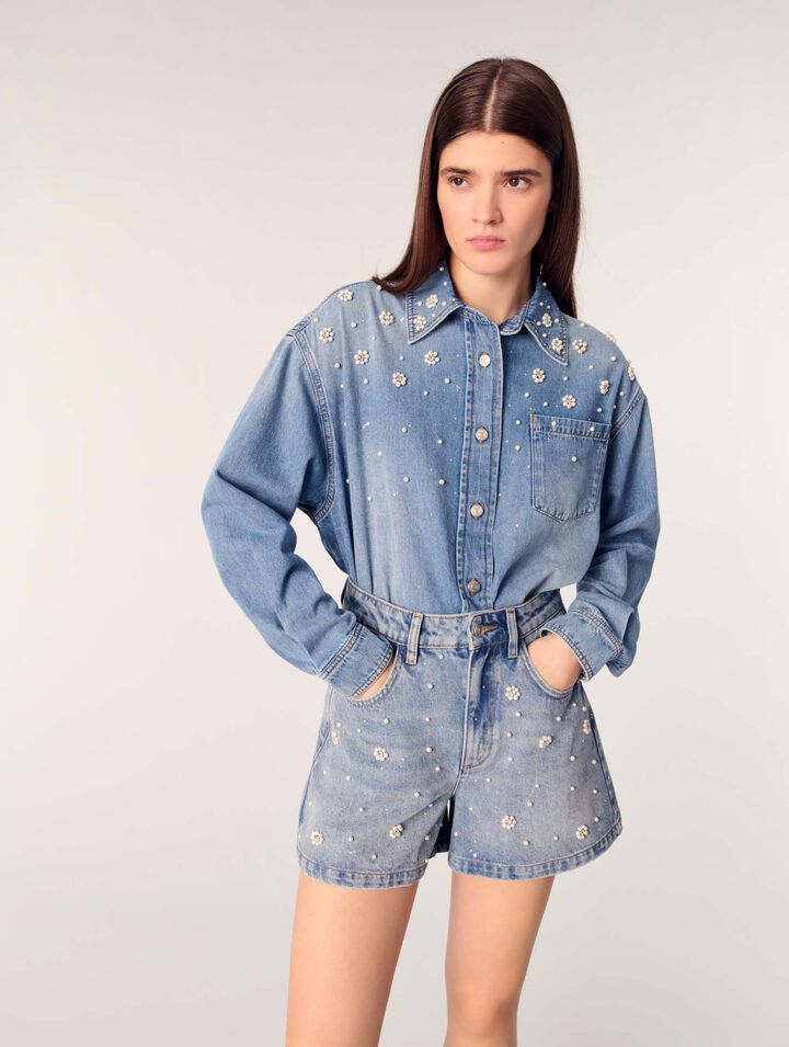 Short en denim à perles brodées
