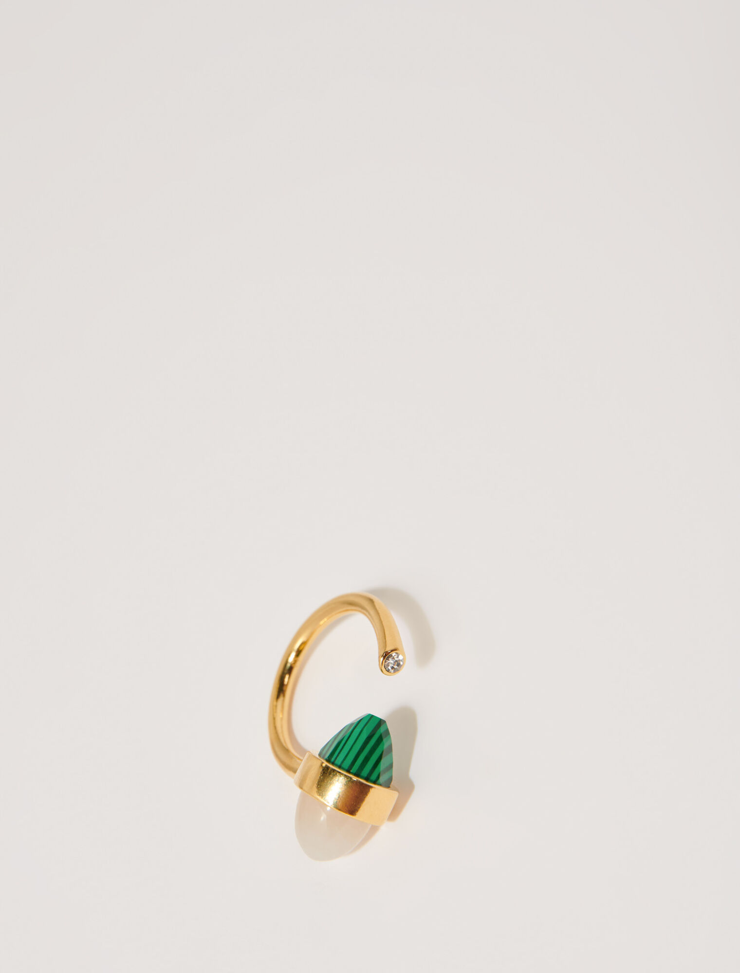 Bague ornée pierres naturelles
