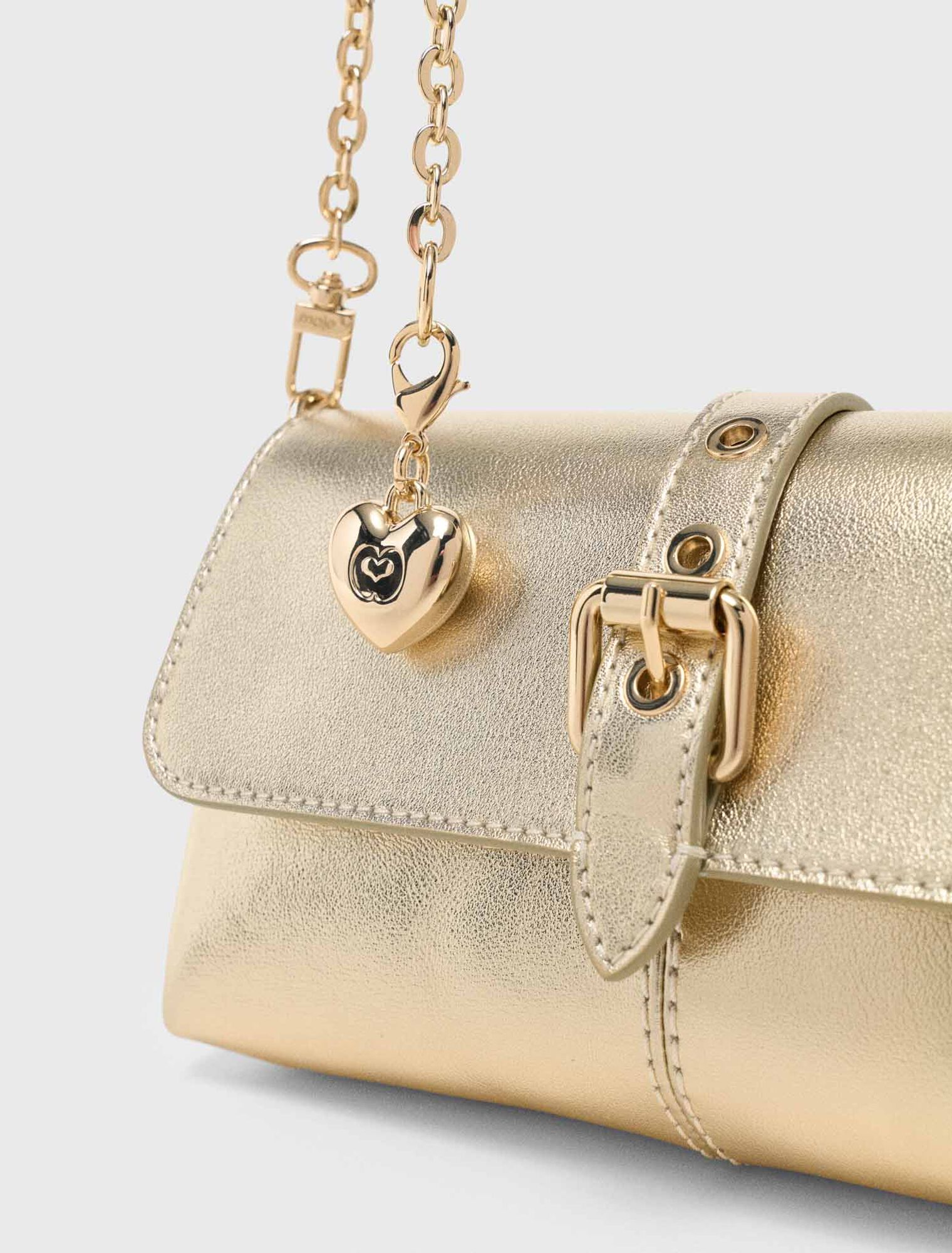 Miss M walk m&eacute;talis&eacute;