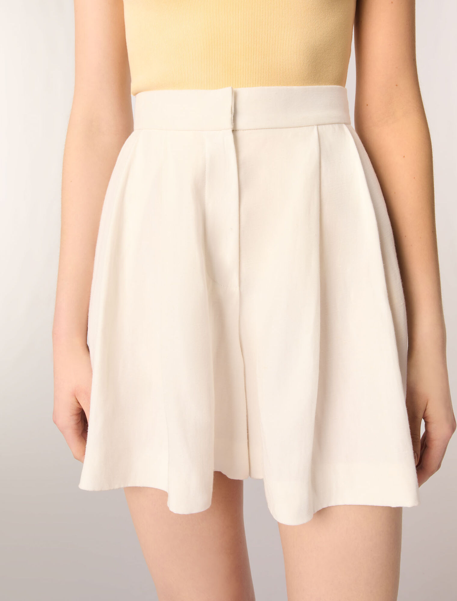 Flowing shorts