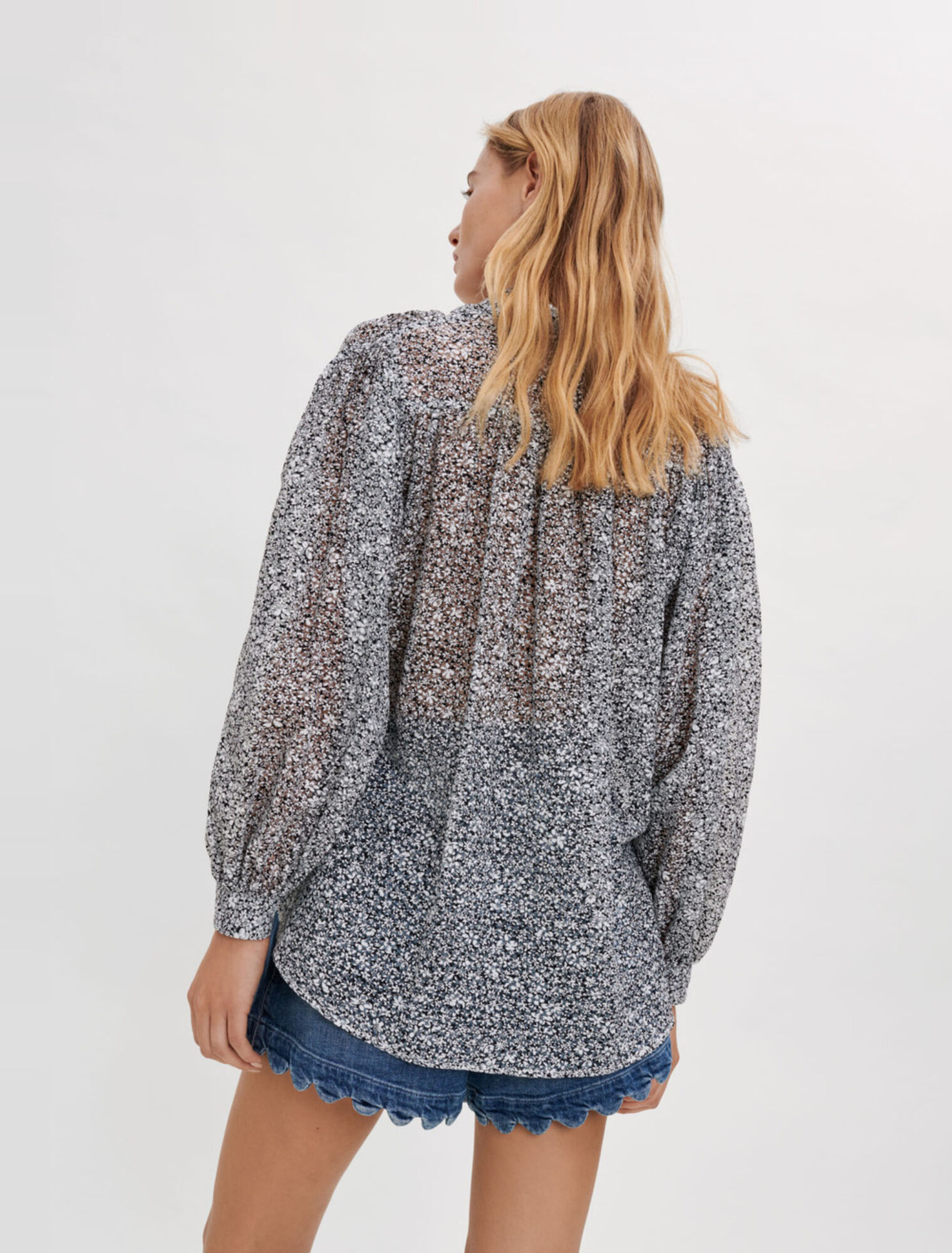 Tilted shirt in printed jacquard