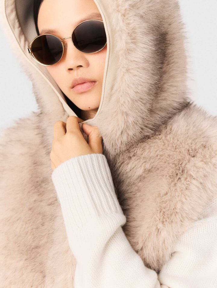 Blouson court en fausse fourrure