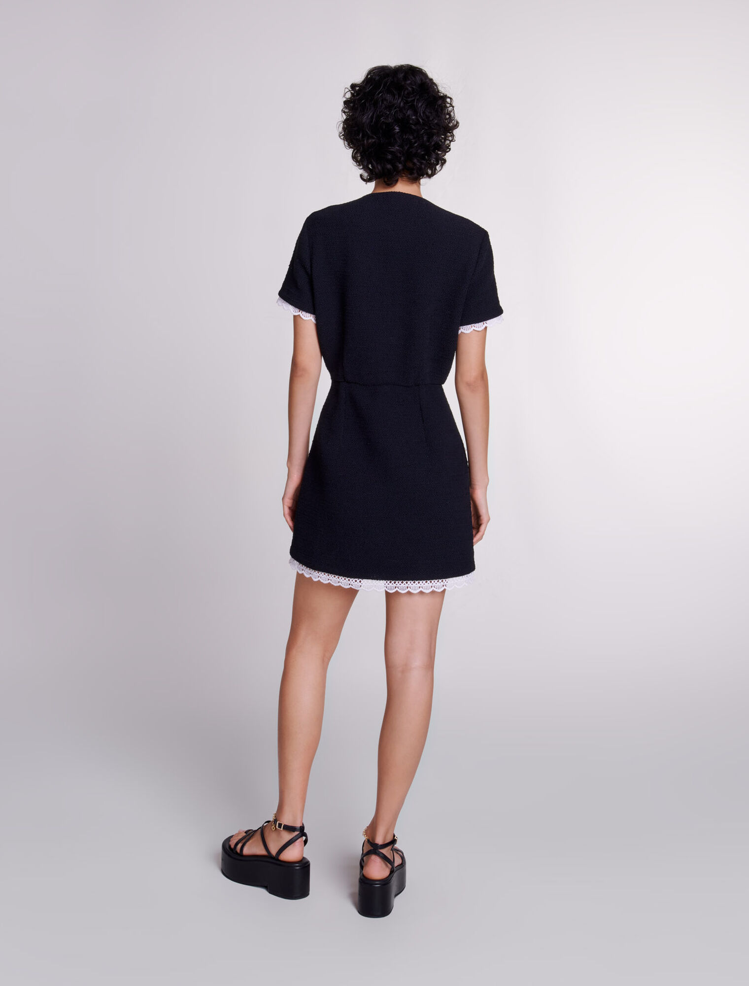 Robe courte en tweed à galons