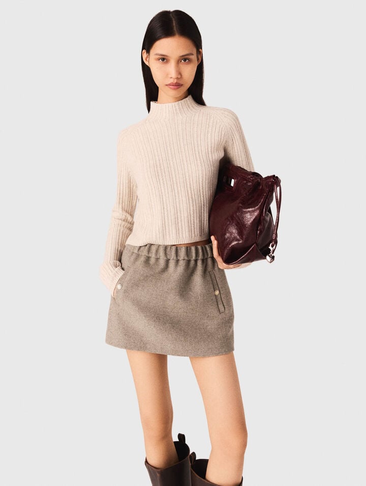 Cropped cable-knit jumper