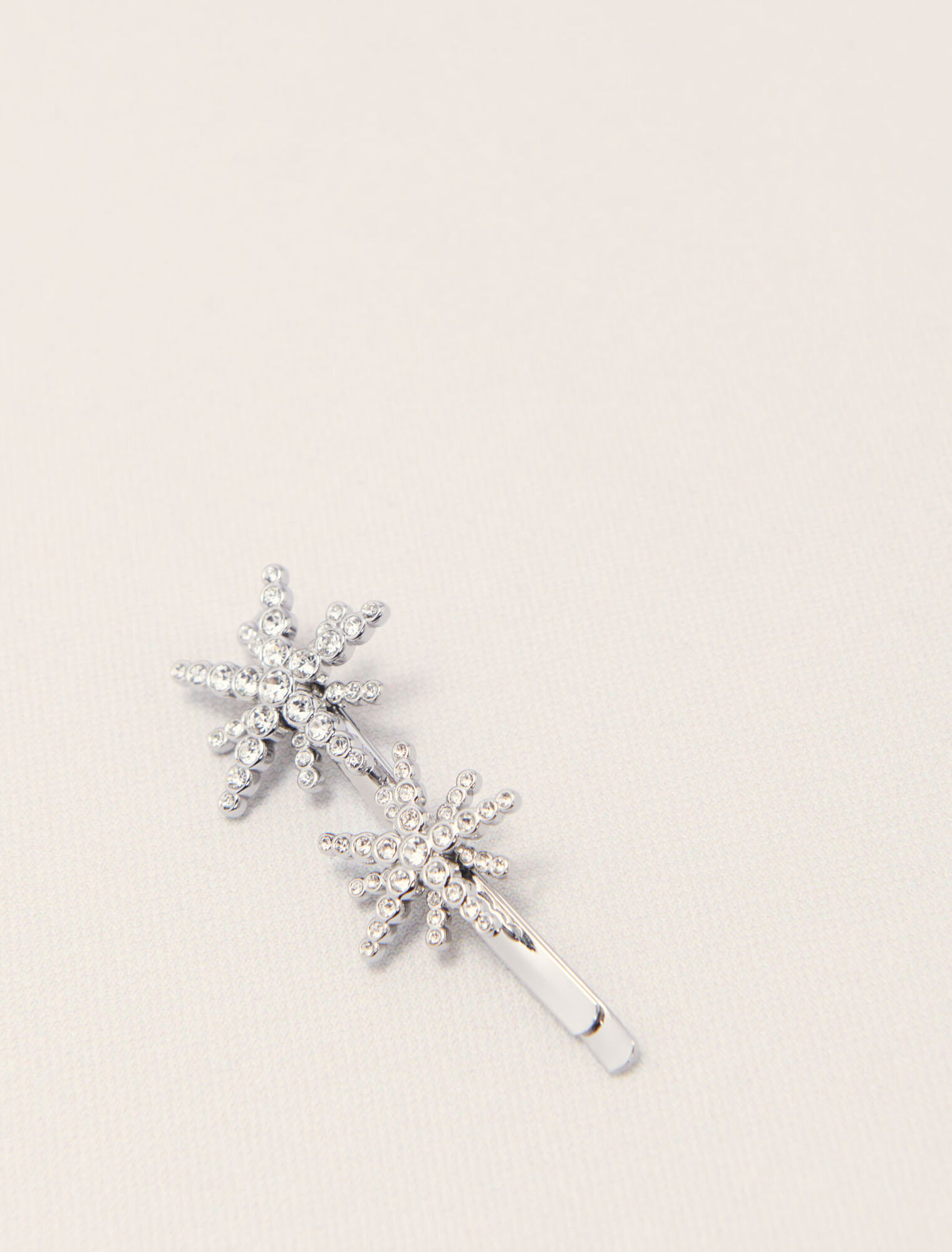 Star rhinestone barrette