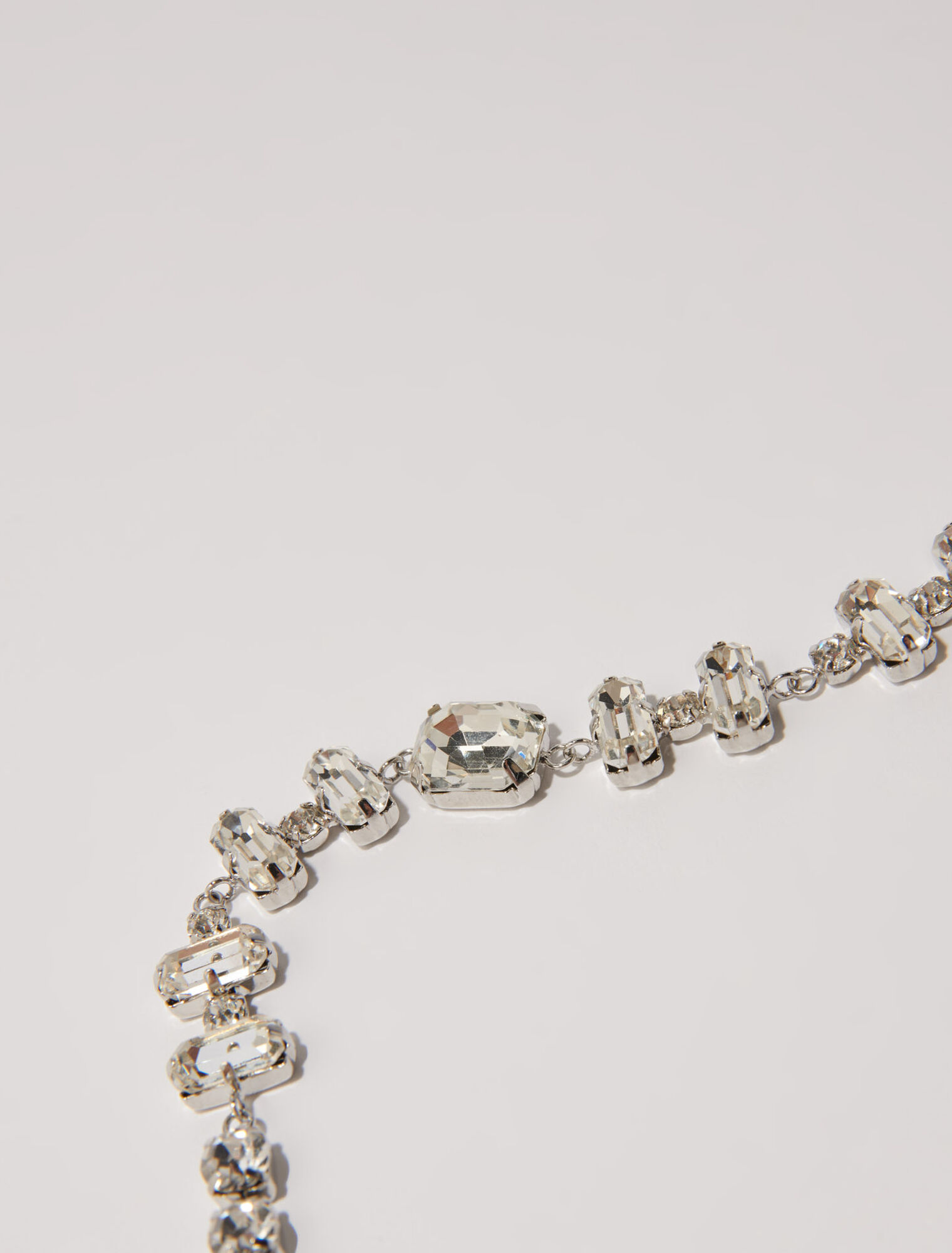 Collier chocker argenté à strass