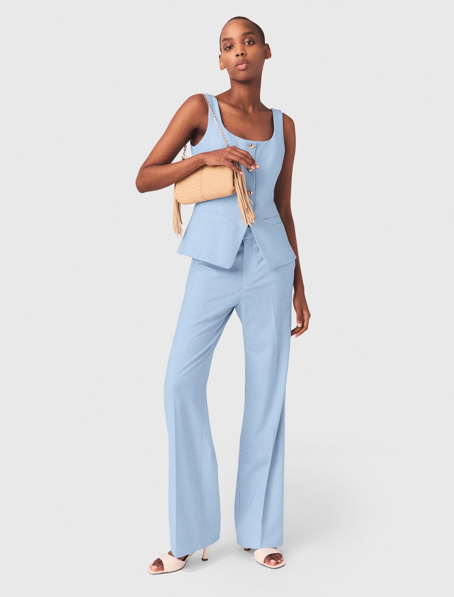 Suit trousers with pleats