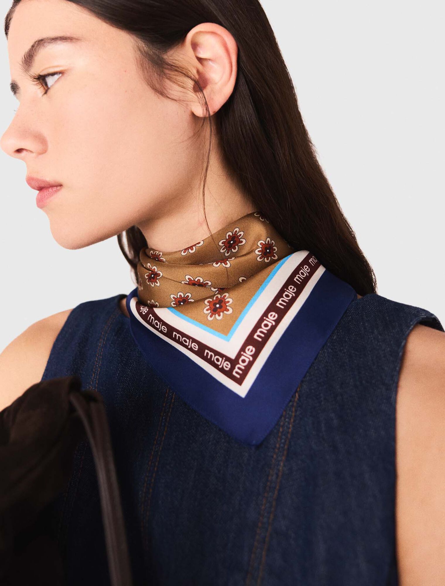 Robe courte en denim avec volants