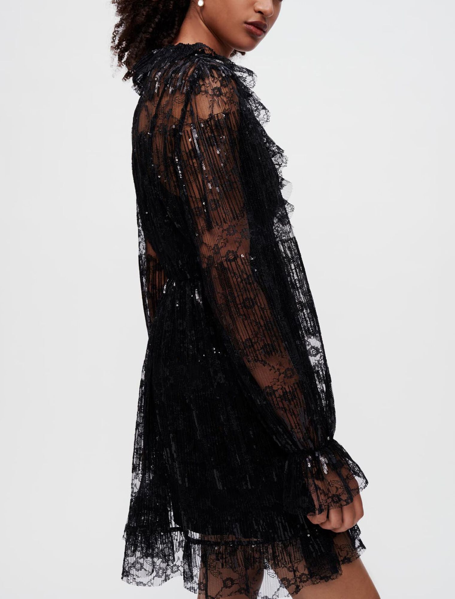 Robe en dentelle plissée noire