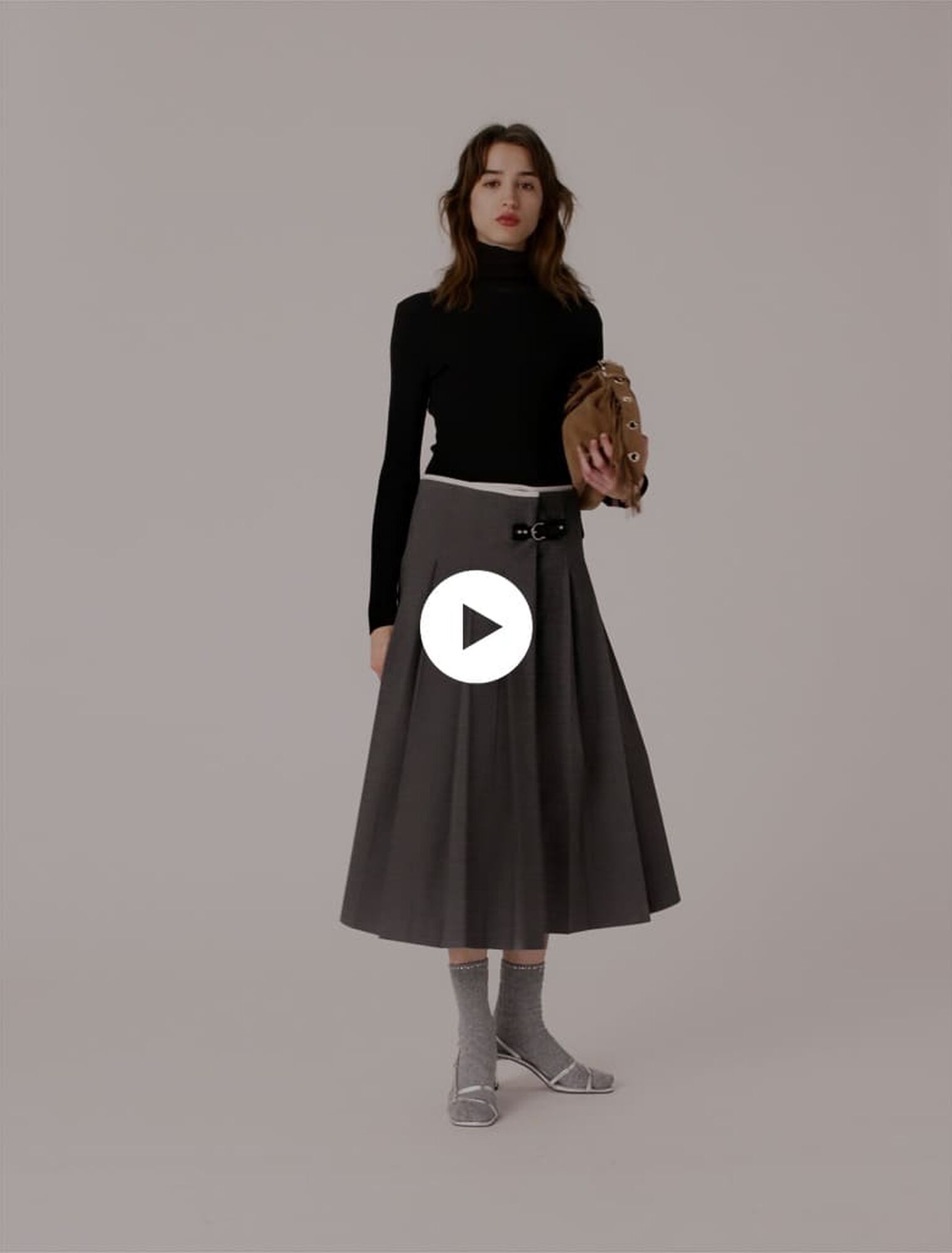 Long pleated skirt
