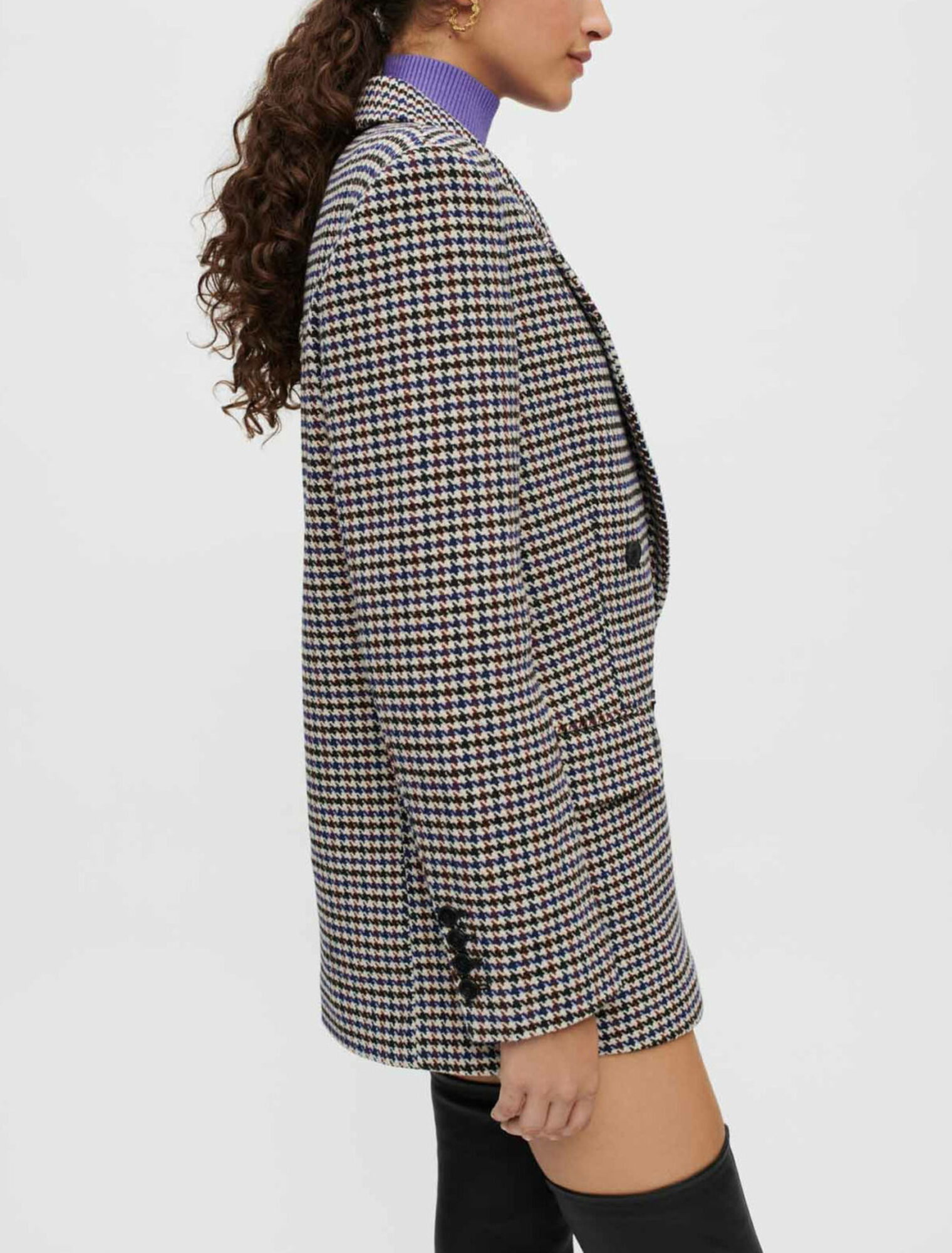 Wide, thick houndstooth jacket