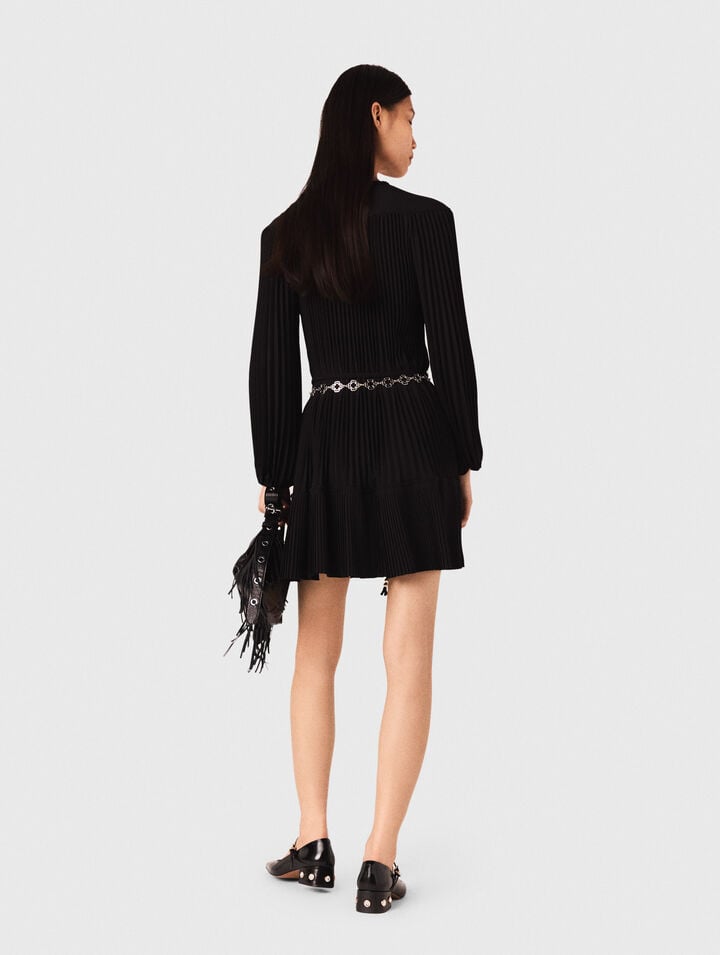 Robe courte plissée