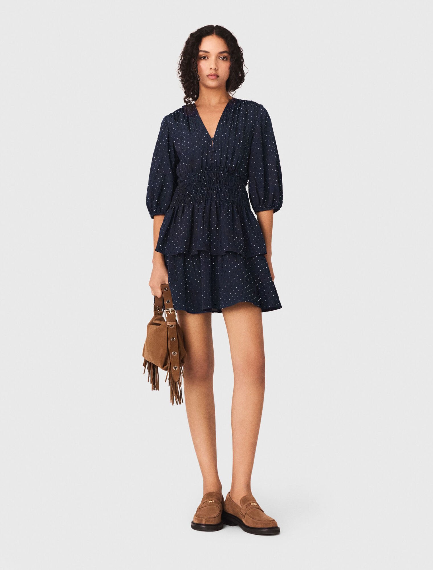 Robe &agrave; volants et strass