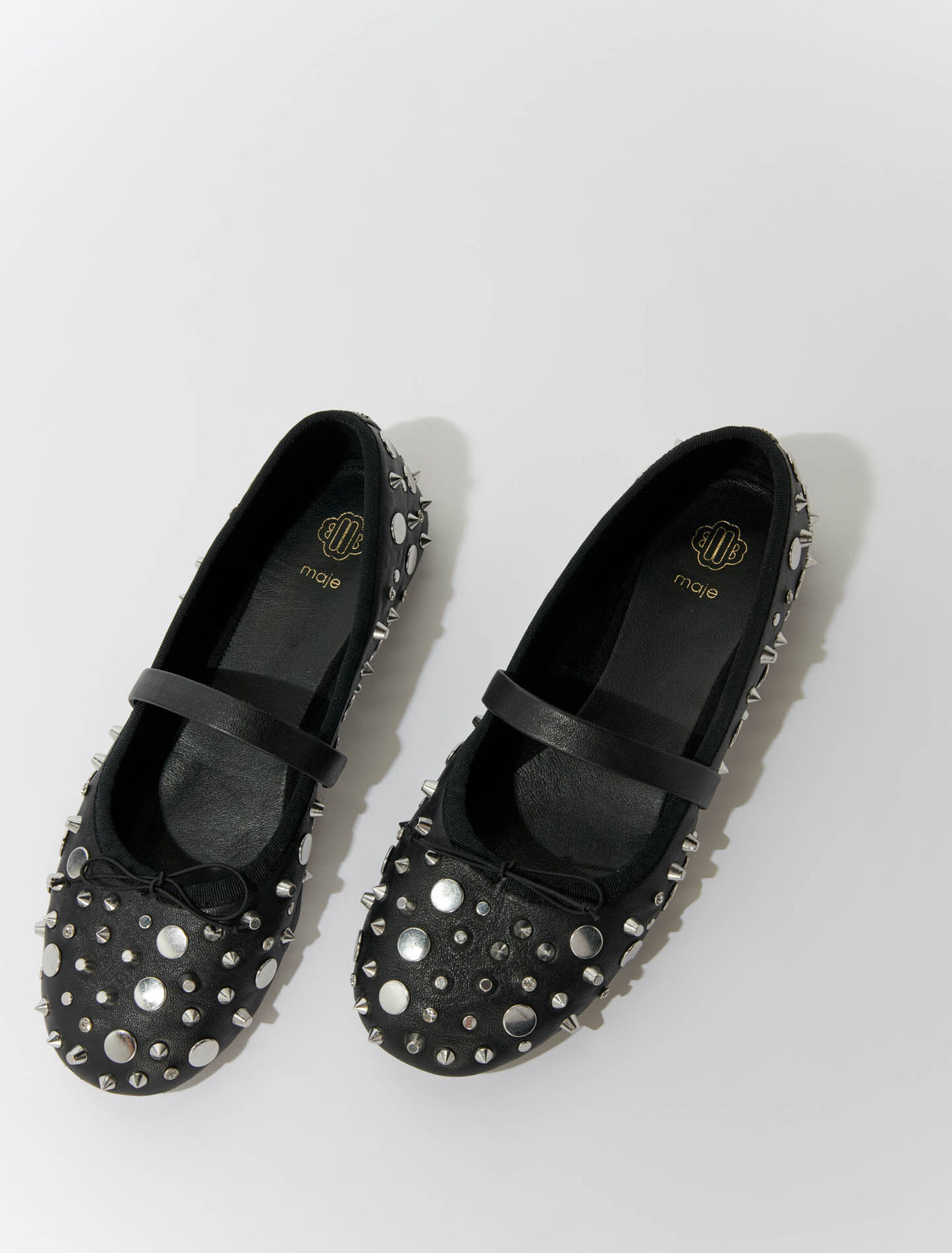 Ballerines à studs argentés