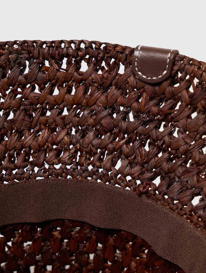 Bob color&eacute; en raphia naturel