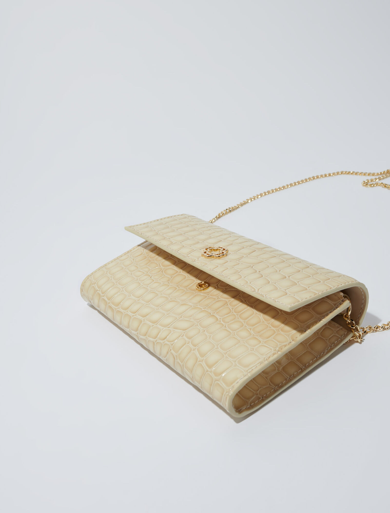 Pochette à chaîne en cuir glossy