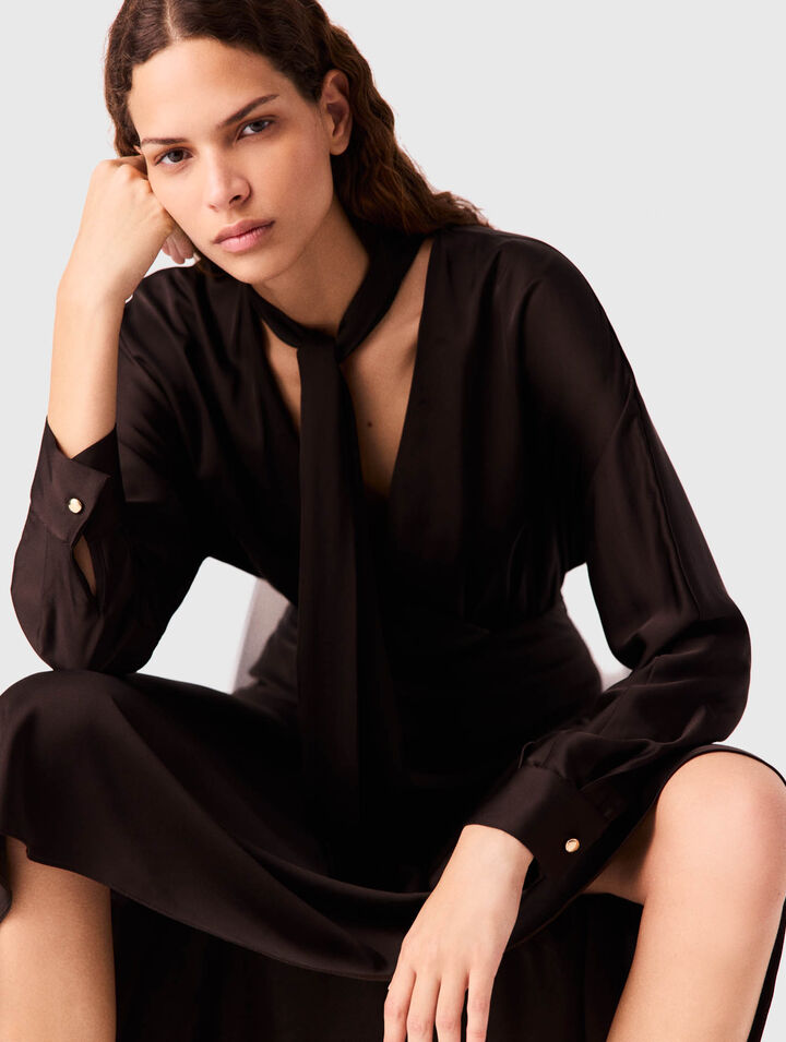 Robe midi asym&eacute;trique en satin