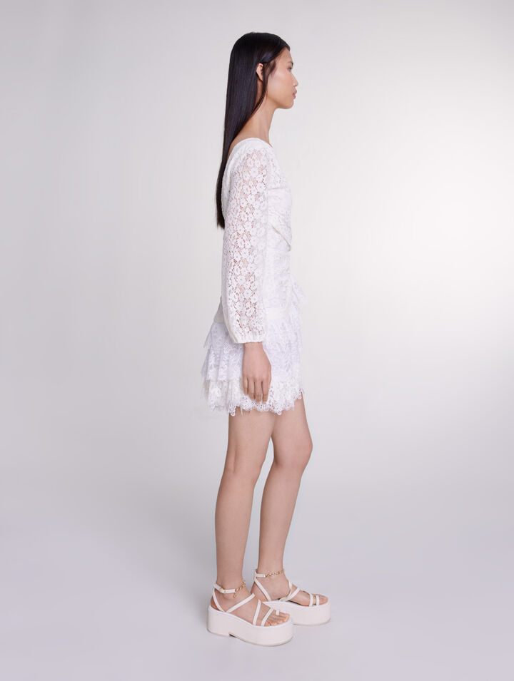Robe drapée en dentelle