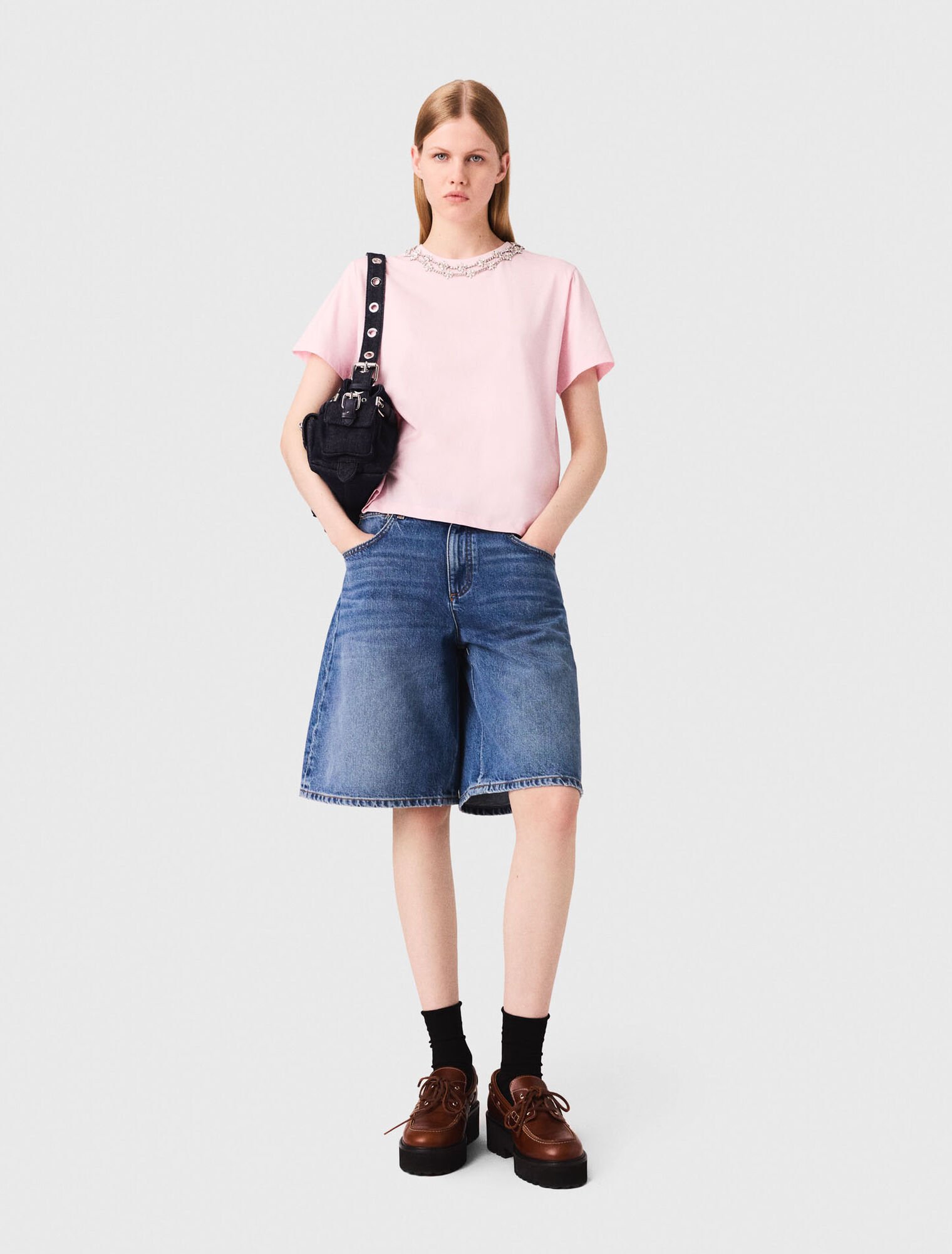 Tee-shirt manches courtes col bijou