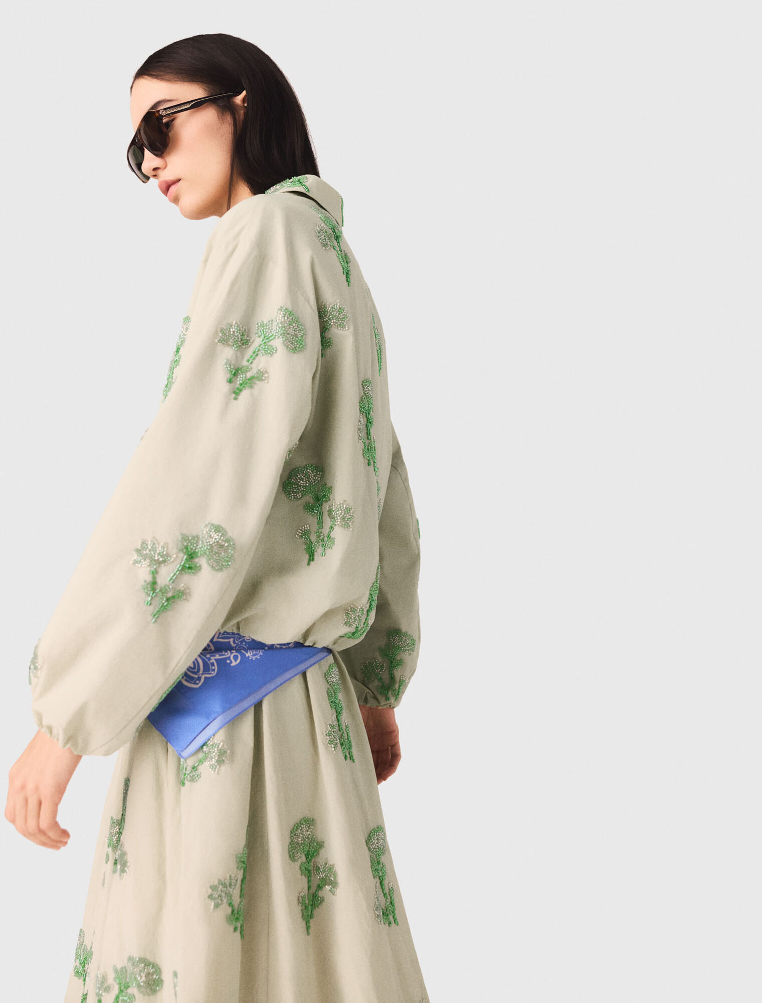 Bomber en mati&egrave;re technique brod&eacute;