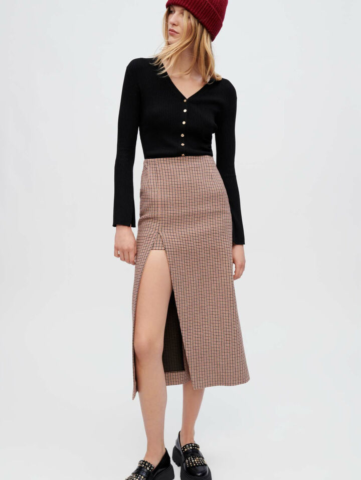 Midi skirt with houndstooth slit