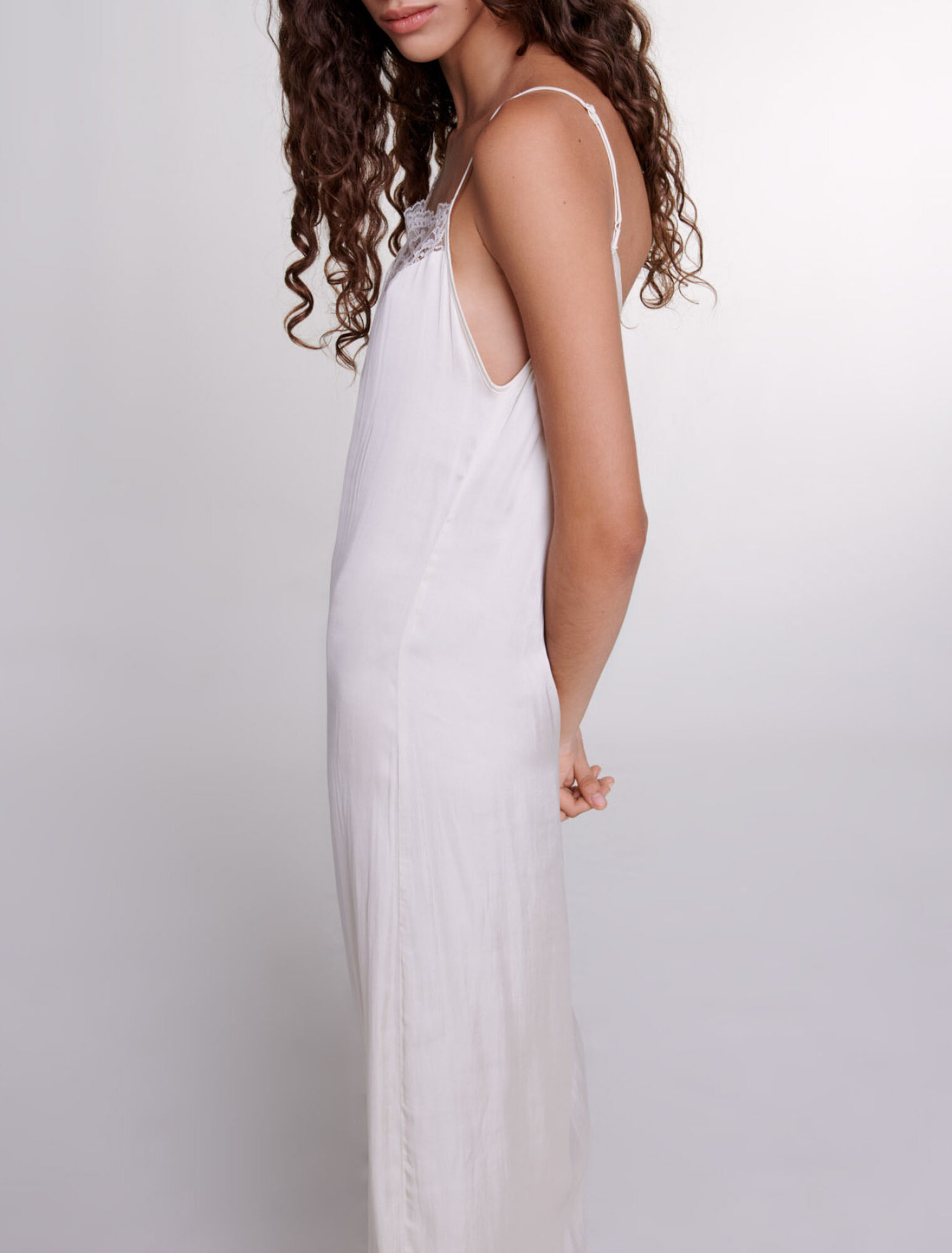 Robe longue satinée