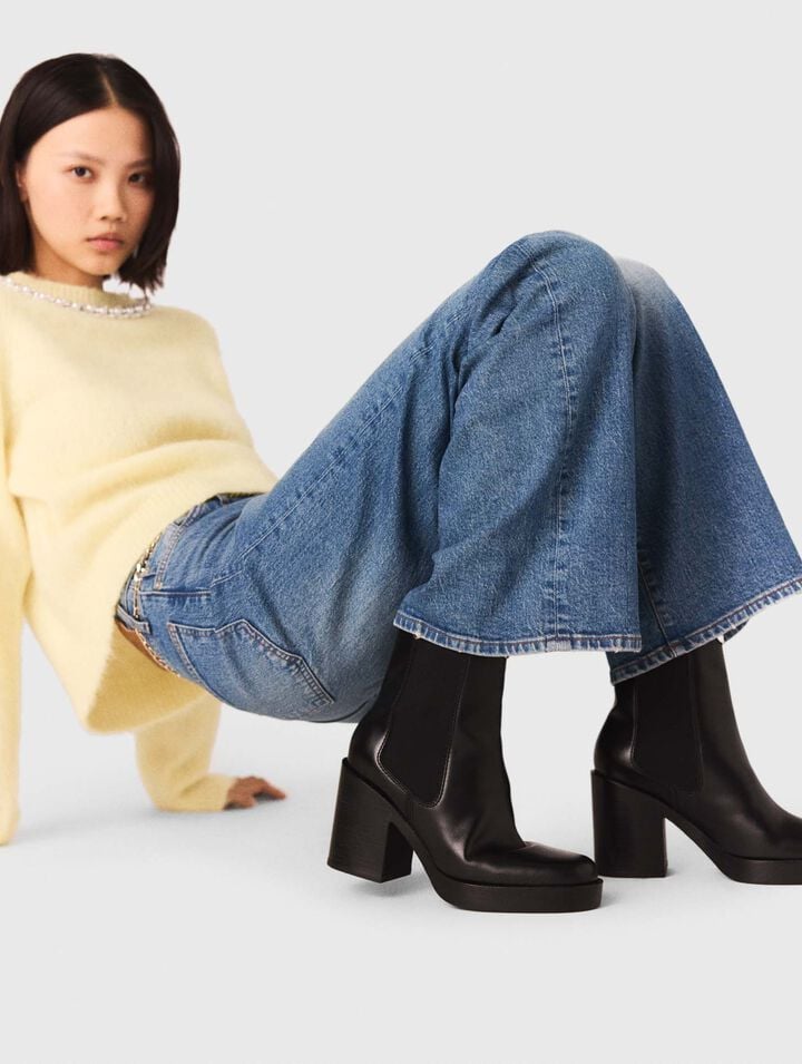 Heeled leather Chelsea boots