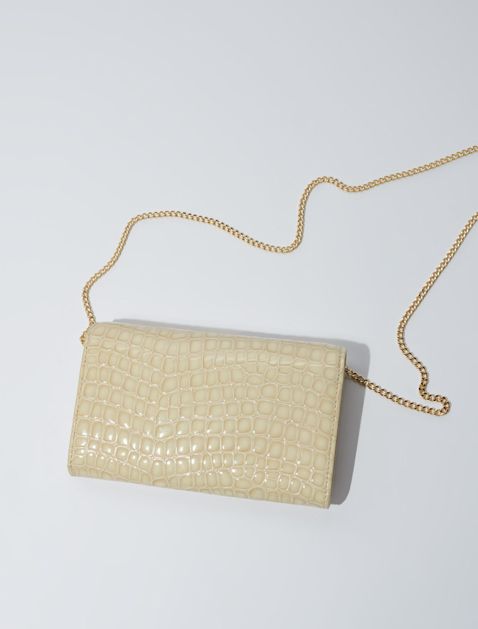 Pochette à chaîne en cuir glossy