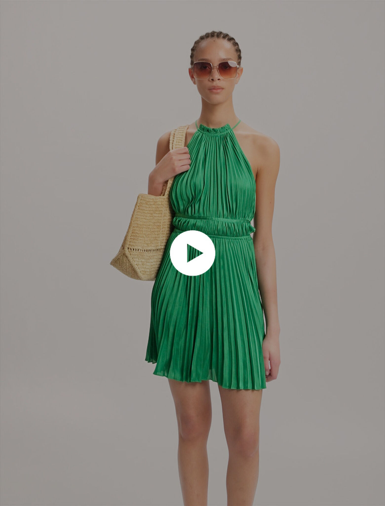 Short pleated backless dress