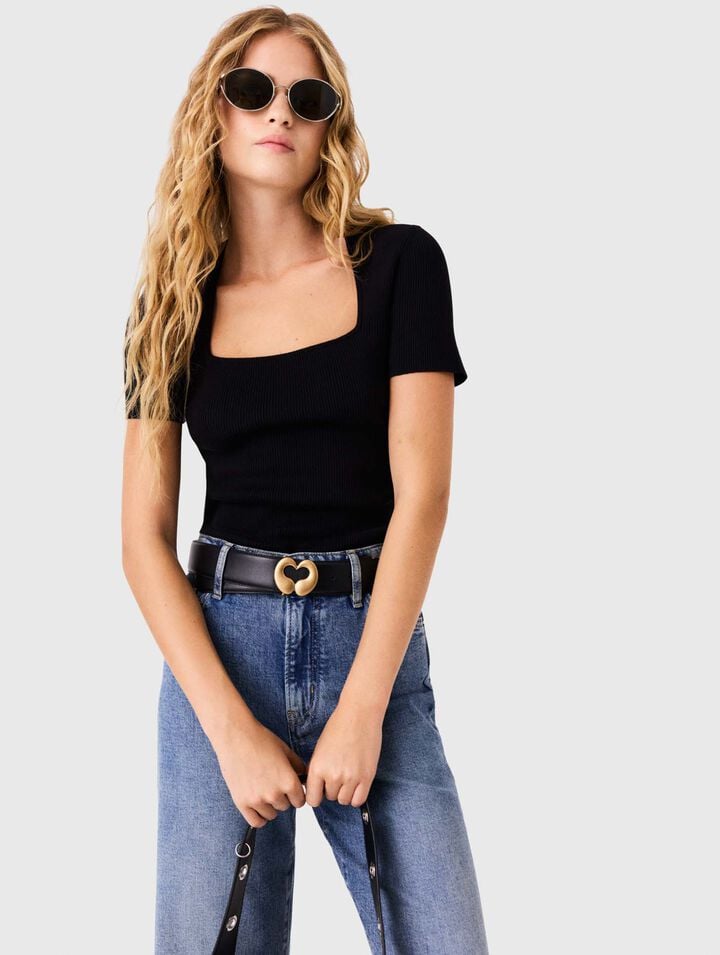 Square-neck ribbed jumper