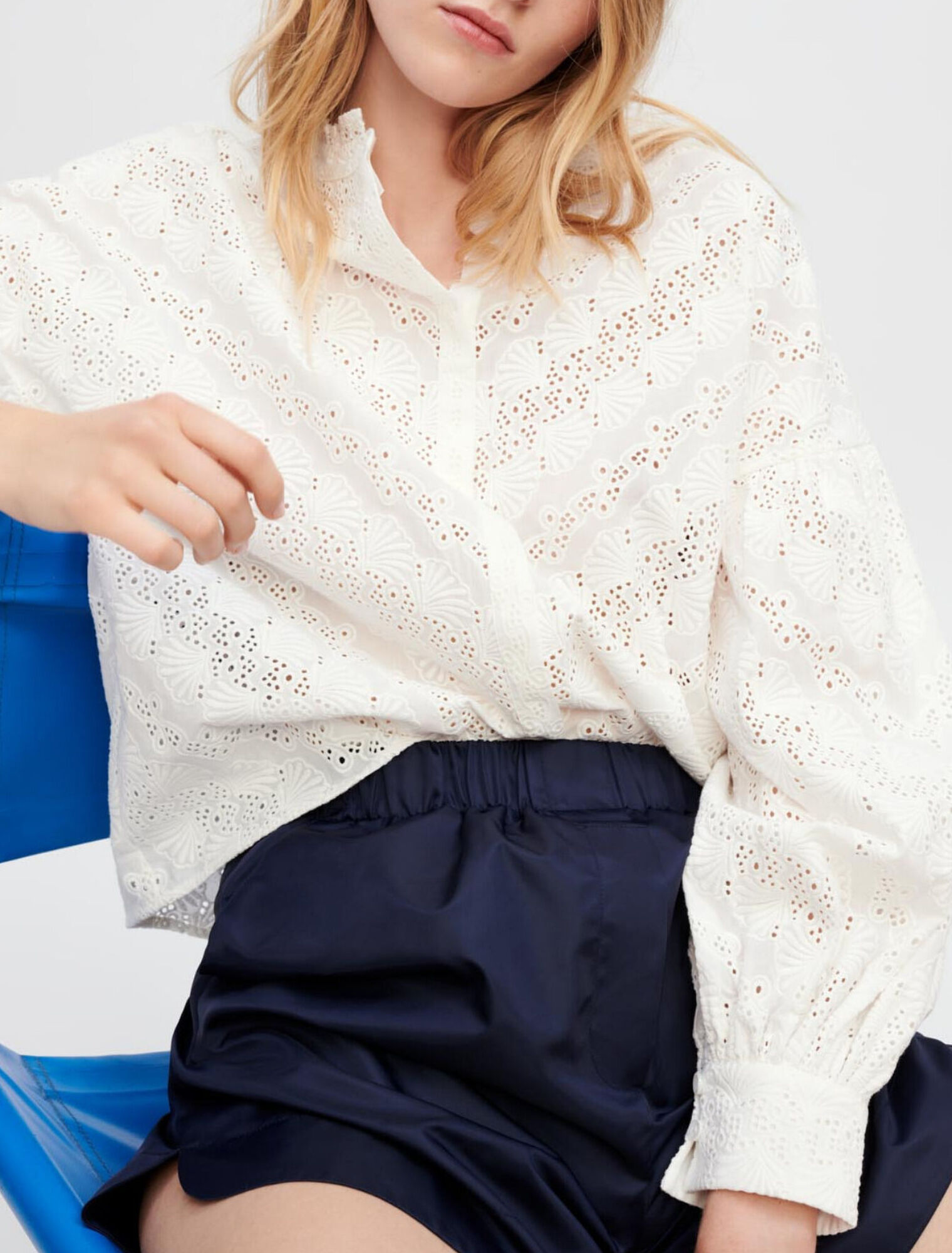 Chemise en coton brodée