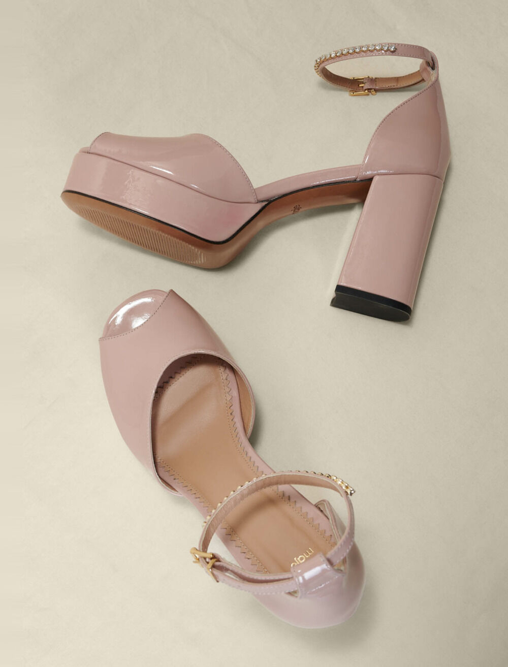 Sandales a talon en cuir vernis
